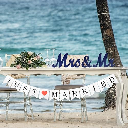 Vista 24 de Letras de madera de Mr & Mrs para mesa de boda, decoración de mesa dorada grande con el señor y la señora cariño, letrero de madera de señor