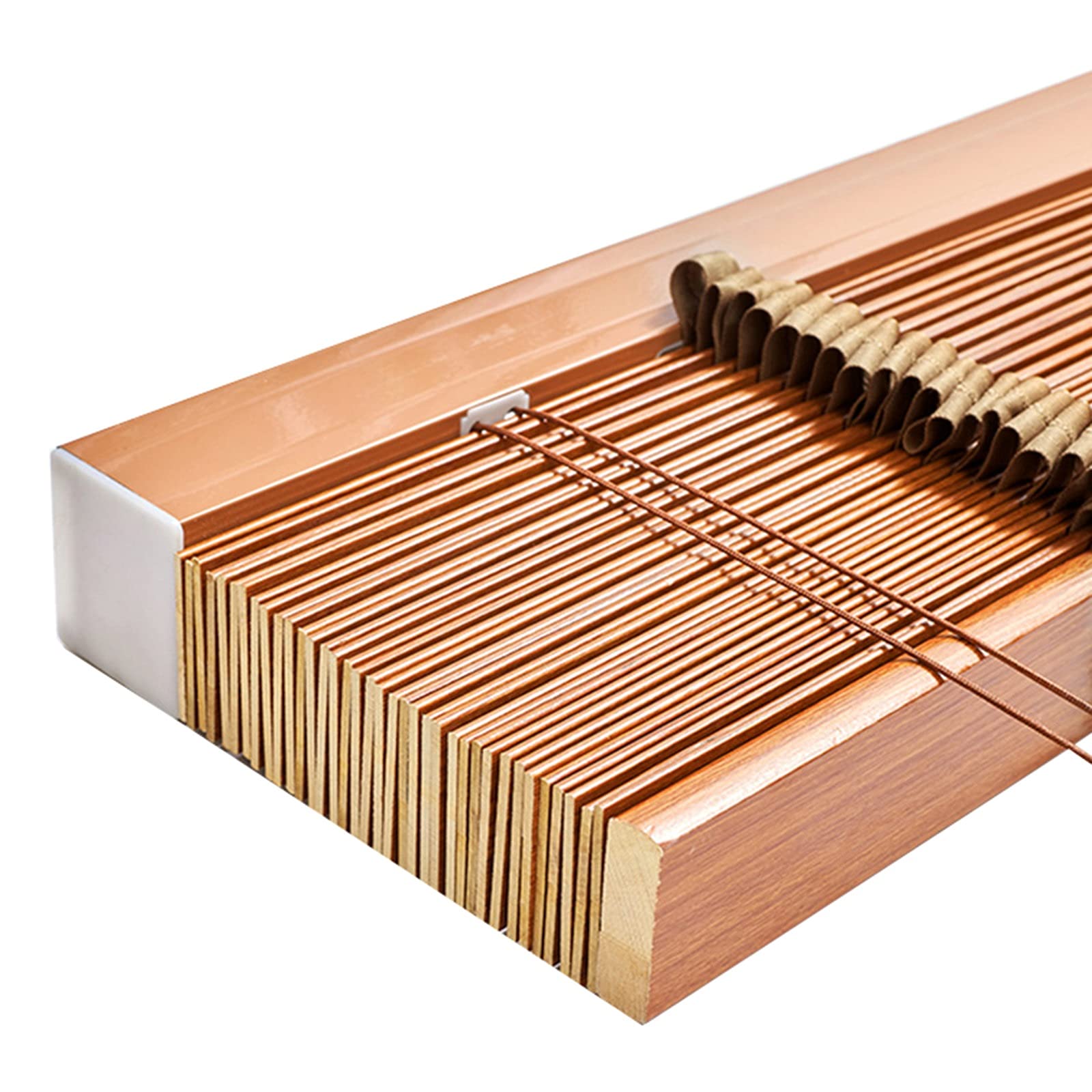 Stores horizontaux en bois pour tamiser la lumière de la chambre