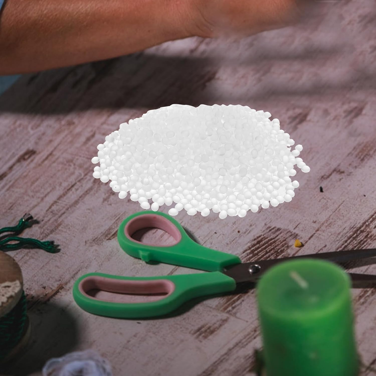 GALPADA Reusable Thermoplastic Beads DIY Moldable Plastic Pellets for Crafts Repair and Cosplay Lightweight Transparent Polymorphs Harden When Cooled Easy to Shape with Hot Water Heating