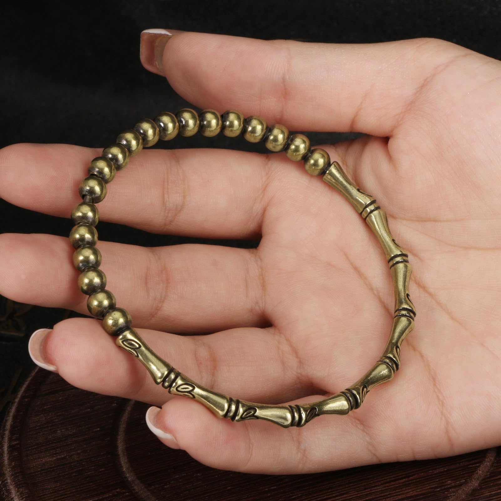 NBKLSWSUI Handmade Bronze Bracelet Sculpture Figurine Sculture For Living Room Home Office Desk Bedroom Unique New Homeowners Feng Shui Sculptural