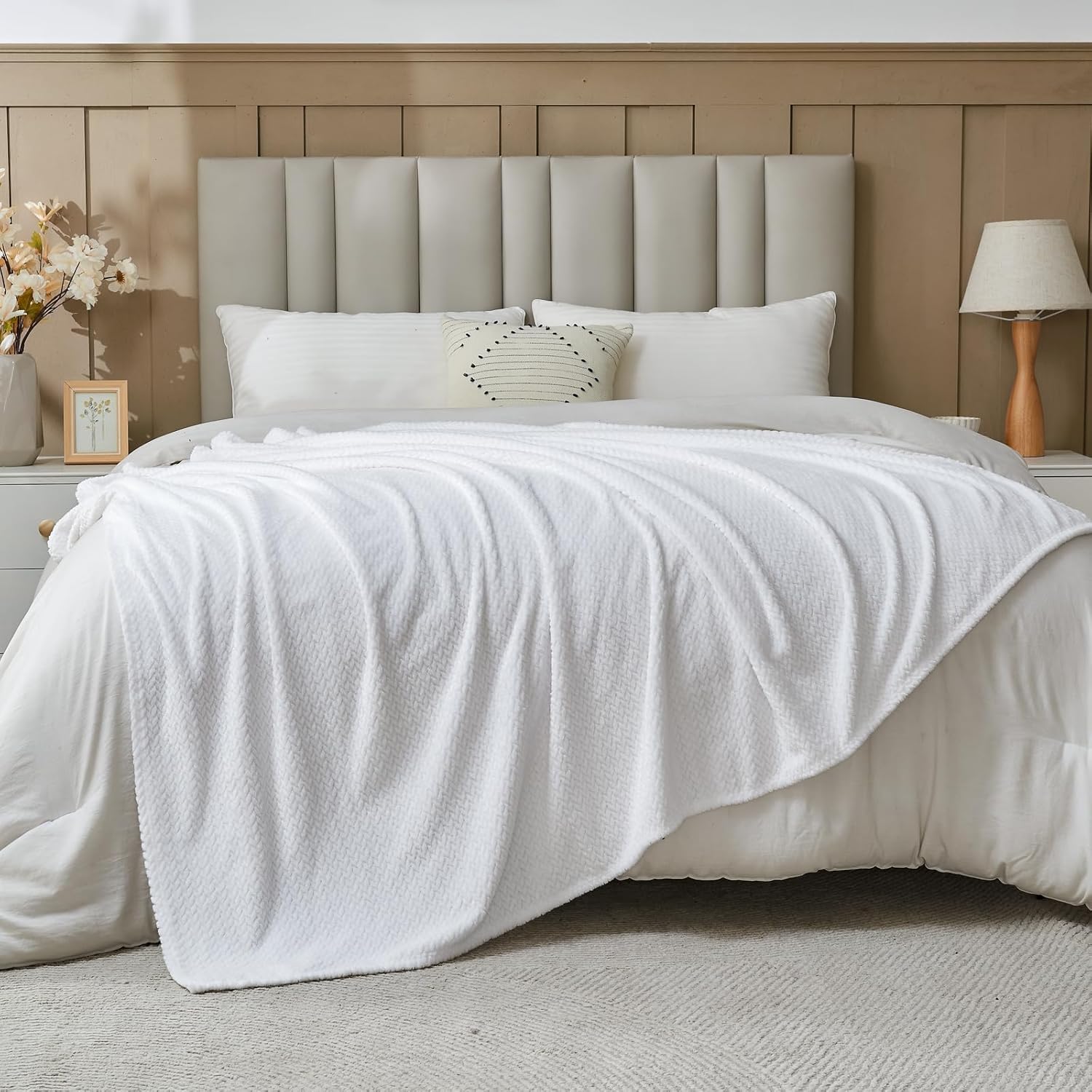 NEWCOSPLAY Super Soft Twin Blanket White Premium Silky Flannel Fleece Leaves Pattern Lightweight Bed Blanket All Season Use (White, Twin(60"x80")) - Image 7