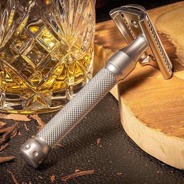 The Goodfellas' smile safety razor legione slant - 5