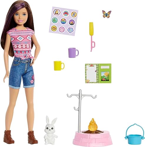 Barbie It Takes Two Muñeca Skipper y Accesorios, Set de juego de camping con muñeca, fogata, conejito mascota, hoja de pegatinas y más
