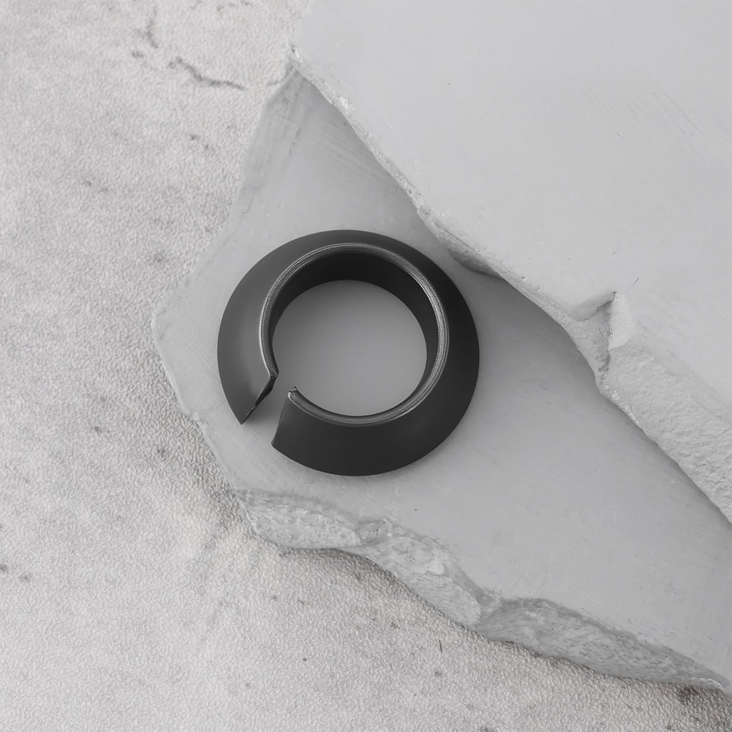 Pack of 20 Bolt Opening Spring Ring Washers 074361 0743133 26 x 14.5 x 6 mm Suitable for Truck Excavator Tractors