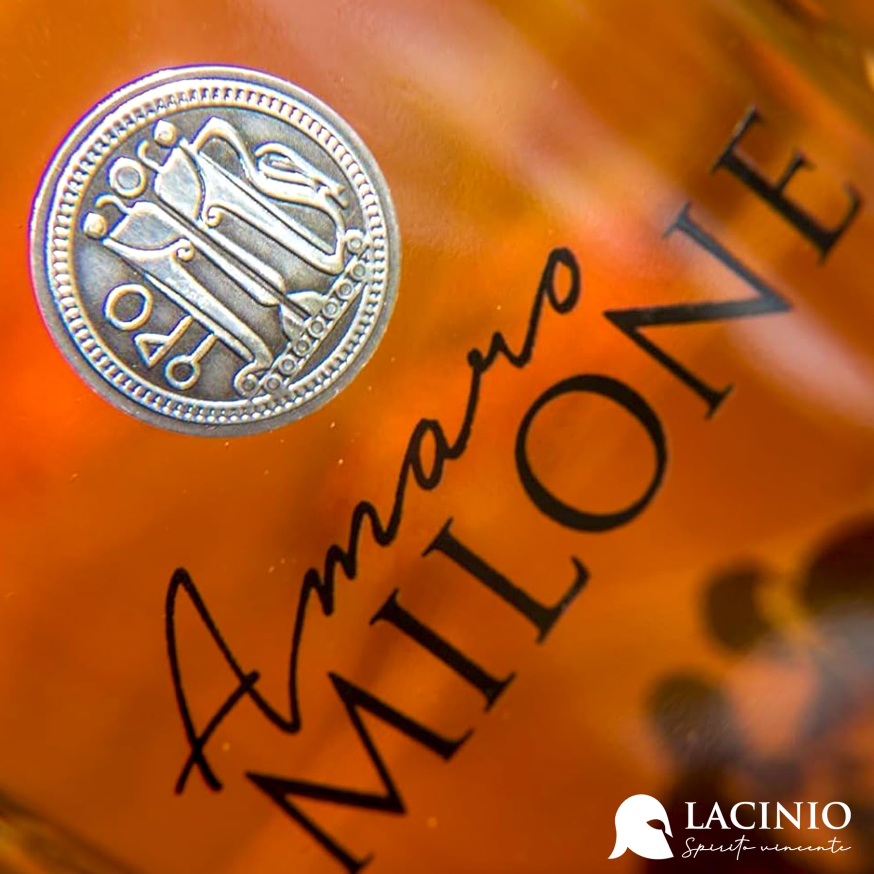 Amaro Milone 70 cl - Liquore Digestivo alle Erbe (35% Vol.) - Premiato come Miglior Amaro Artigianale al Mondo nel 2022 - Gusto Deciso e Rinvigorante