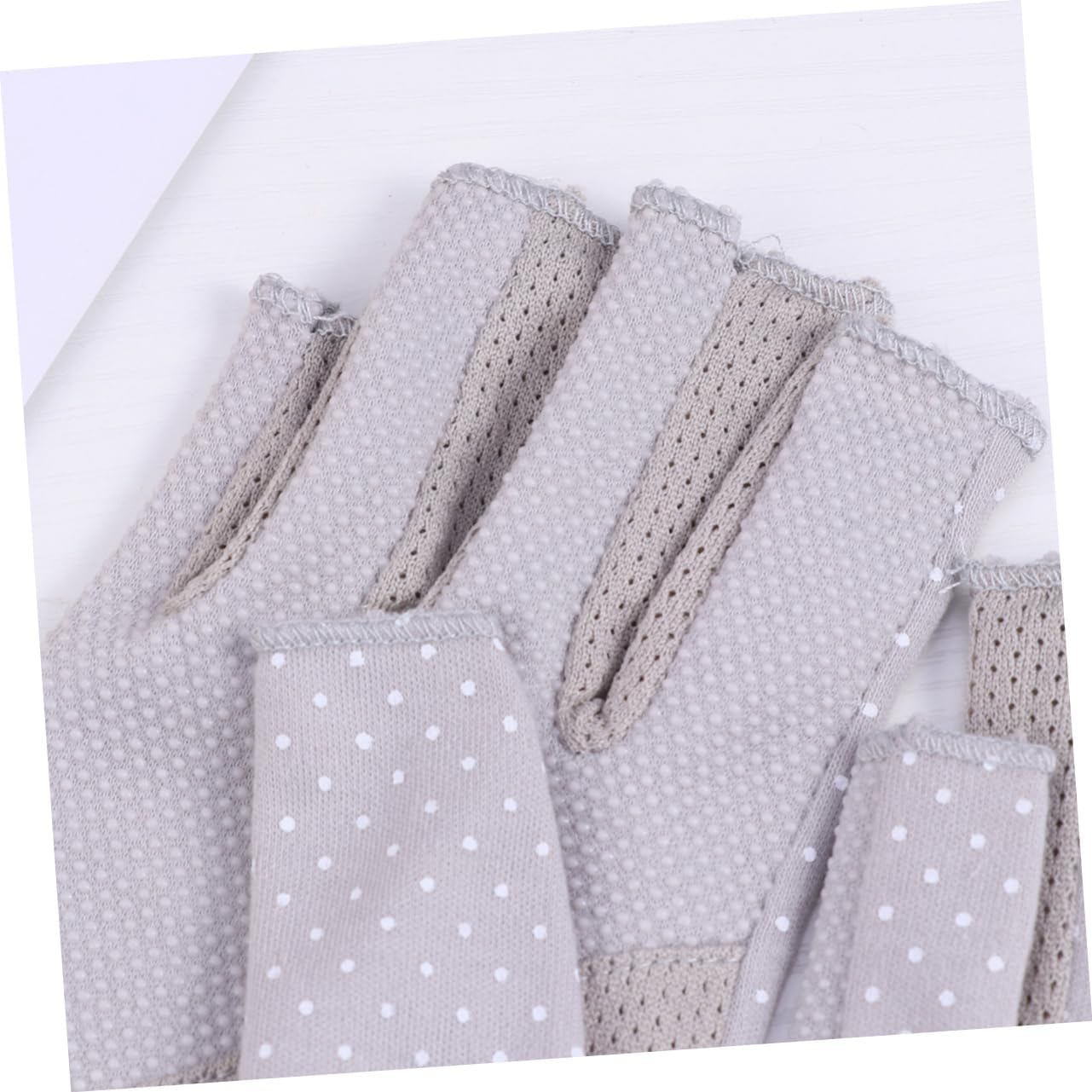 Didiseaon Outdoor Half Gloves for Women Sunblock Gloves Non Slip Grip for Hiking Cycling Driving