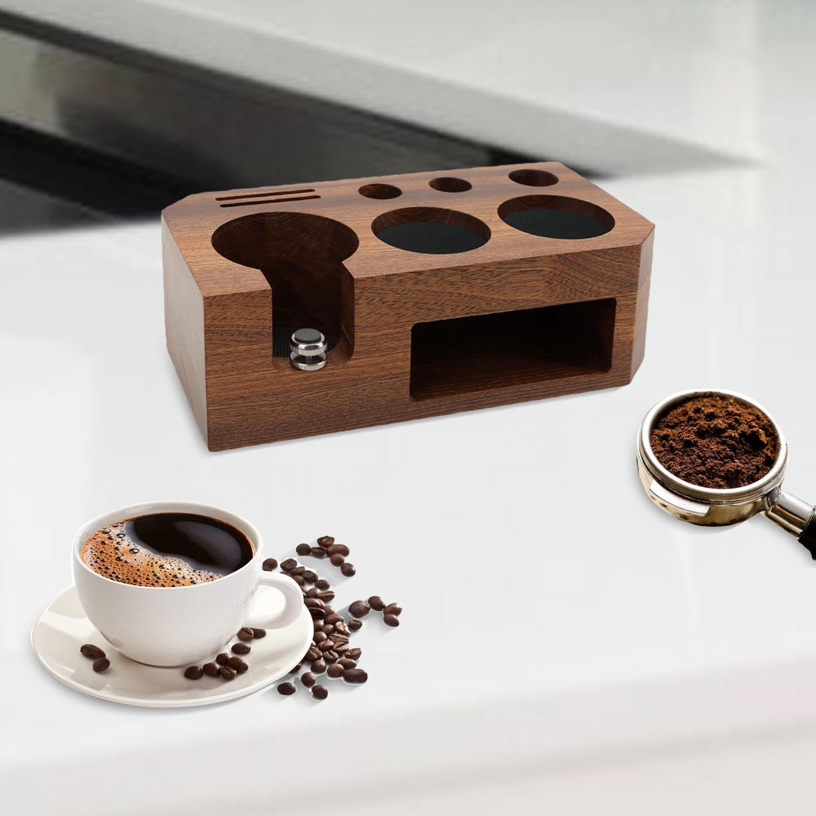 Espresso Tamperhalter, Filterhalter, Halter für Kaffeezubehör, Dicker Holzsockel mit Rutschfester Matte, Multifunktional, Geeignet für Kaffeebars, passend für 58mm