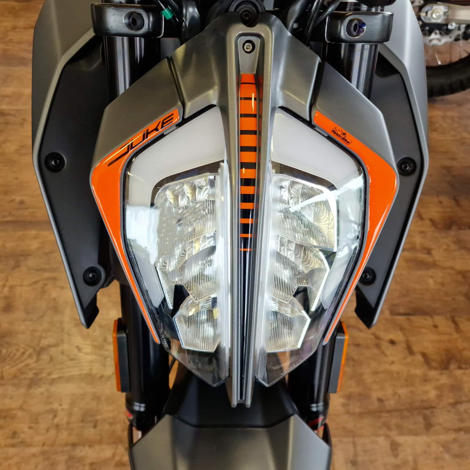 Resin Bike Motorcycle Stickers Compatible with KTM Duke 125 200 250 390 2021-2022. Motorcycle Headlight Protections from Bumps and Scratches. Resin 3D Stickers - Made in Italy
