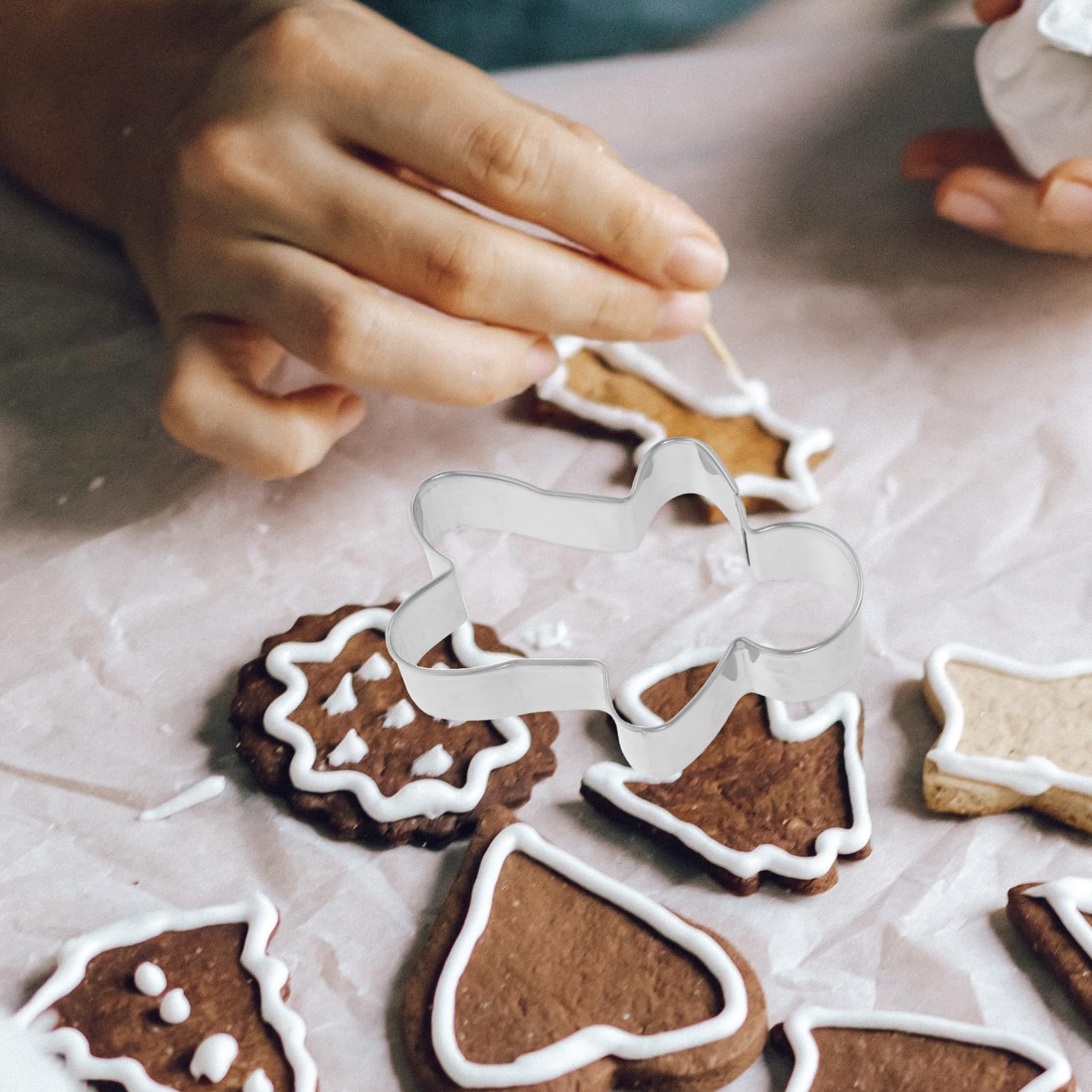 TOPBATHY Juego De 32 Moldes Navideños De Acero Inoxidable Para Galletas Y Fondant Para Hornear Y Decorar.