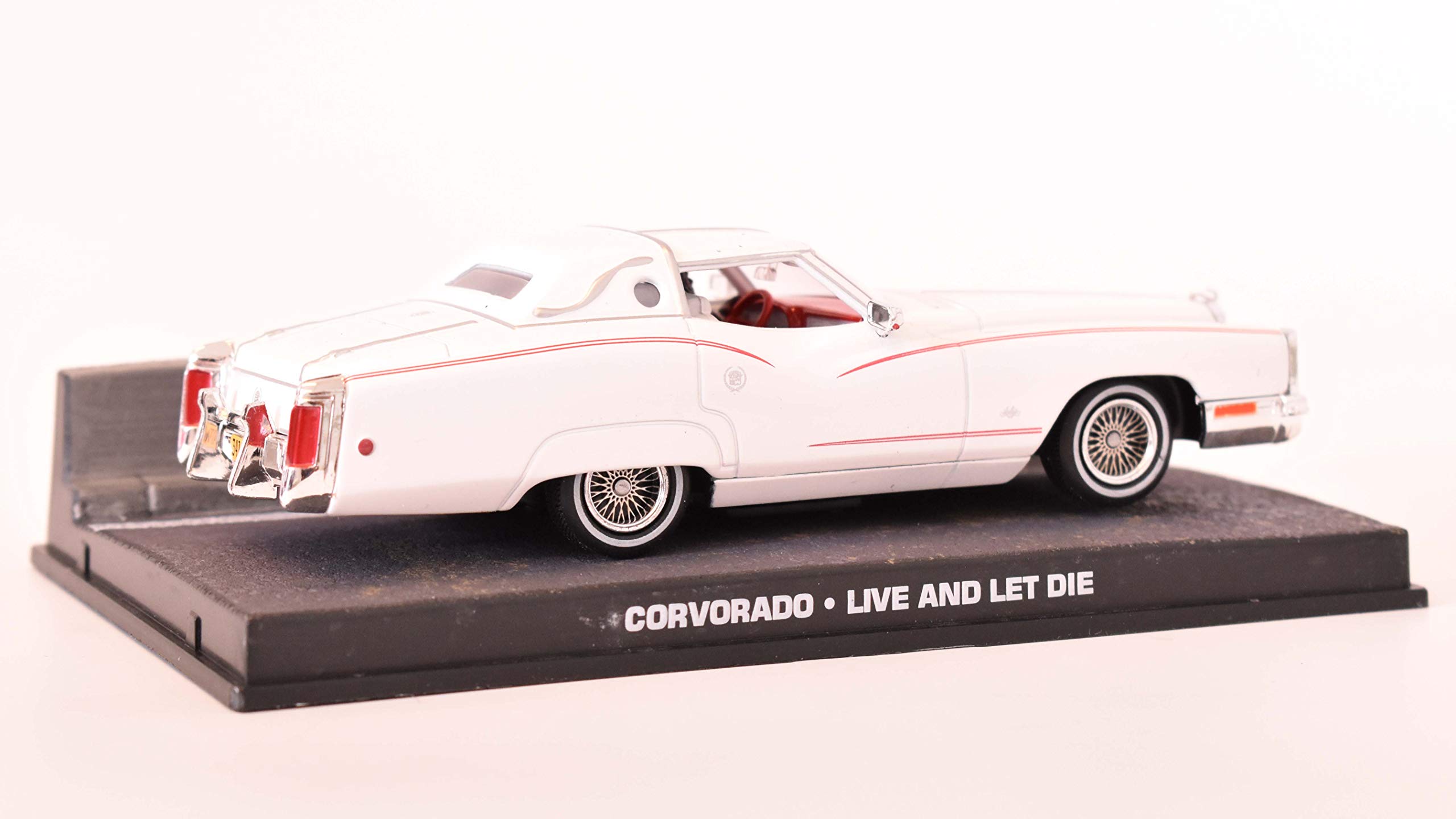 Amazon.co.jp: 007 ボンドカー キャデラック コルボラード ミニカー 1 