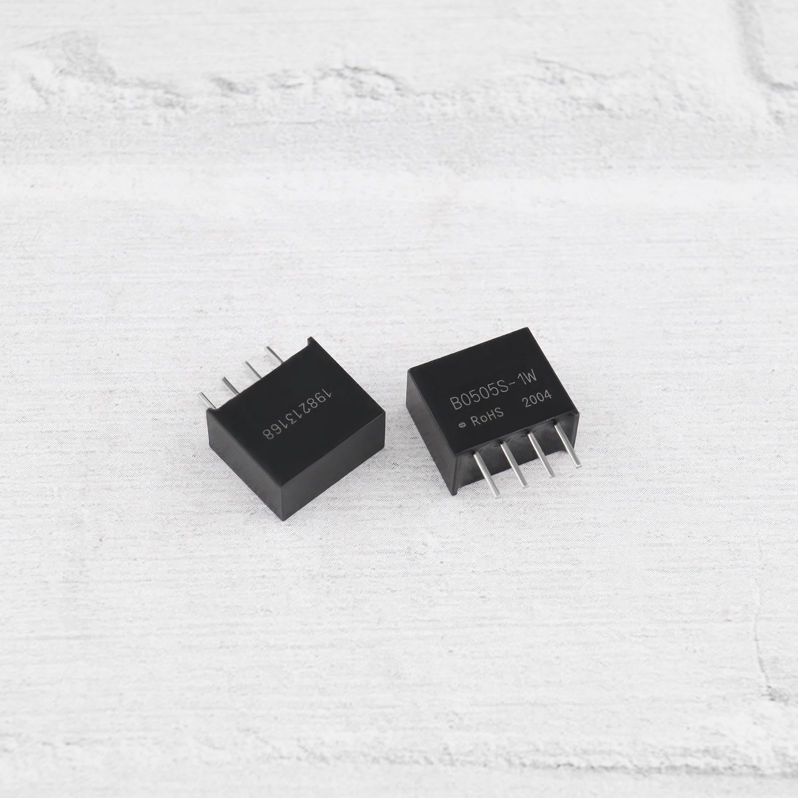 The Lord of the Tools 4 Pezzi Nero 4 Pin DC-DC 5V B0505S-1W Trasformatore Di Isolamento DC-DC Da 5V A 5V B0505S-1W Modulo Di Alimentazione Tensione Di Ingresso Fissa 1W