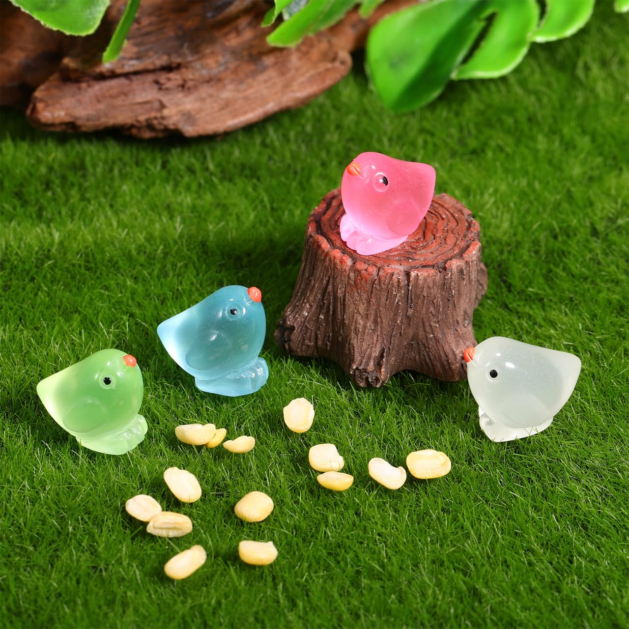 ERINGOGO 18pcs Glow- Dark Mini Chickens Small Chicken Figurines Resin Animals for Diy Decor Cute Tiny Chicks for Party Home Delicate and Compact Miniature Ornaments - Image 4