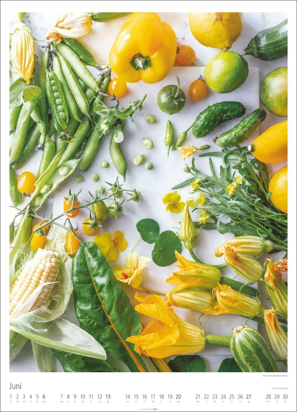 Food Gallery Kalender 2027: Großer Wandkalender mit 12 dekorativen Lifestyle-Fotos für die Küche. Food-Fotografie mit saisonalen Lebensmitteln. 49x68 cm Hochformat.
