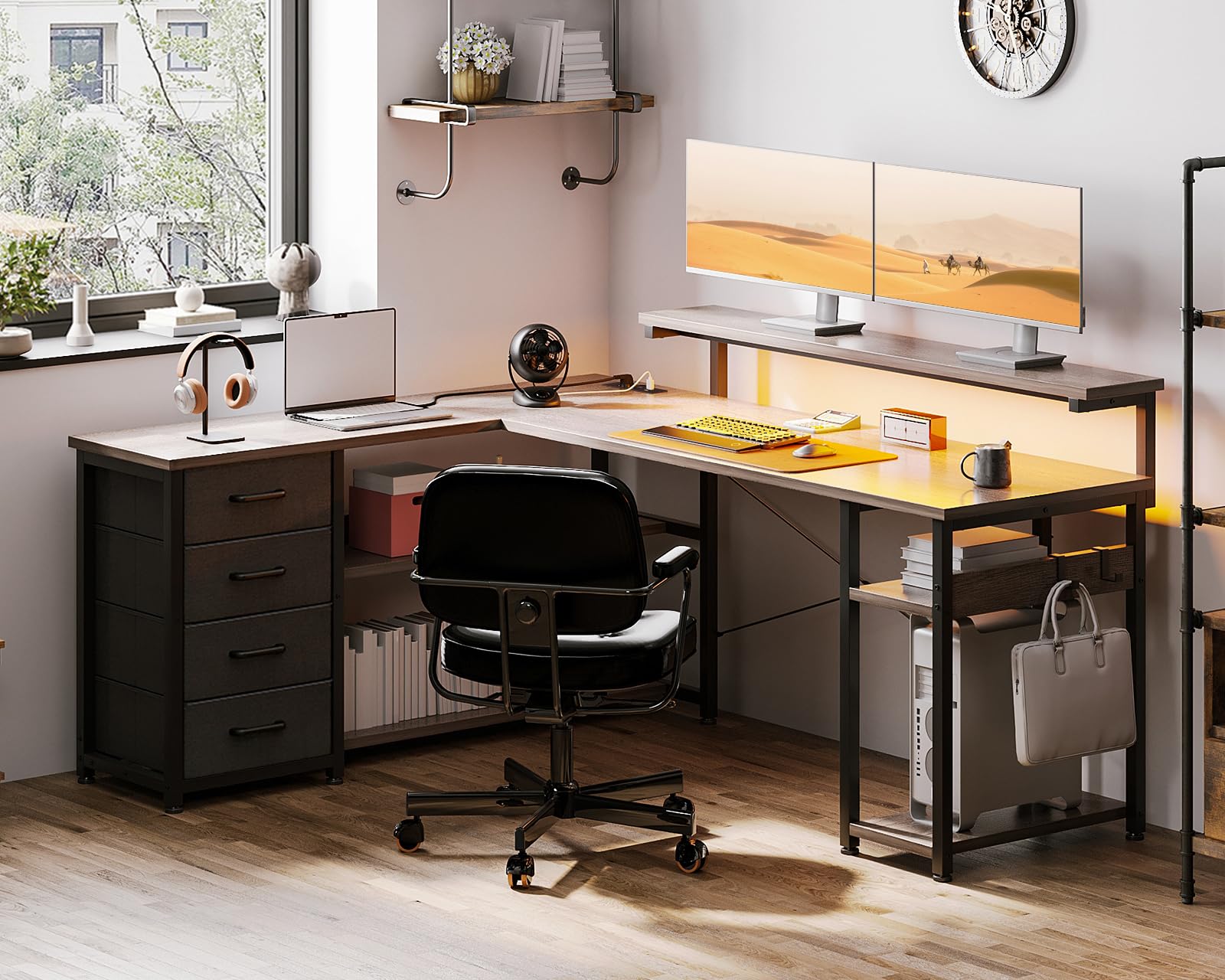 ODK Bureau d'angle Réversible avec Tiroirs, 135x110cm Bureau en L avec Prises, Ports USB, LED et Rangement pour Domicile, Chambre, Roble Gris