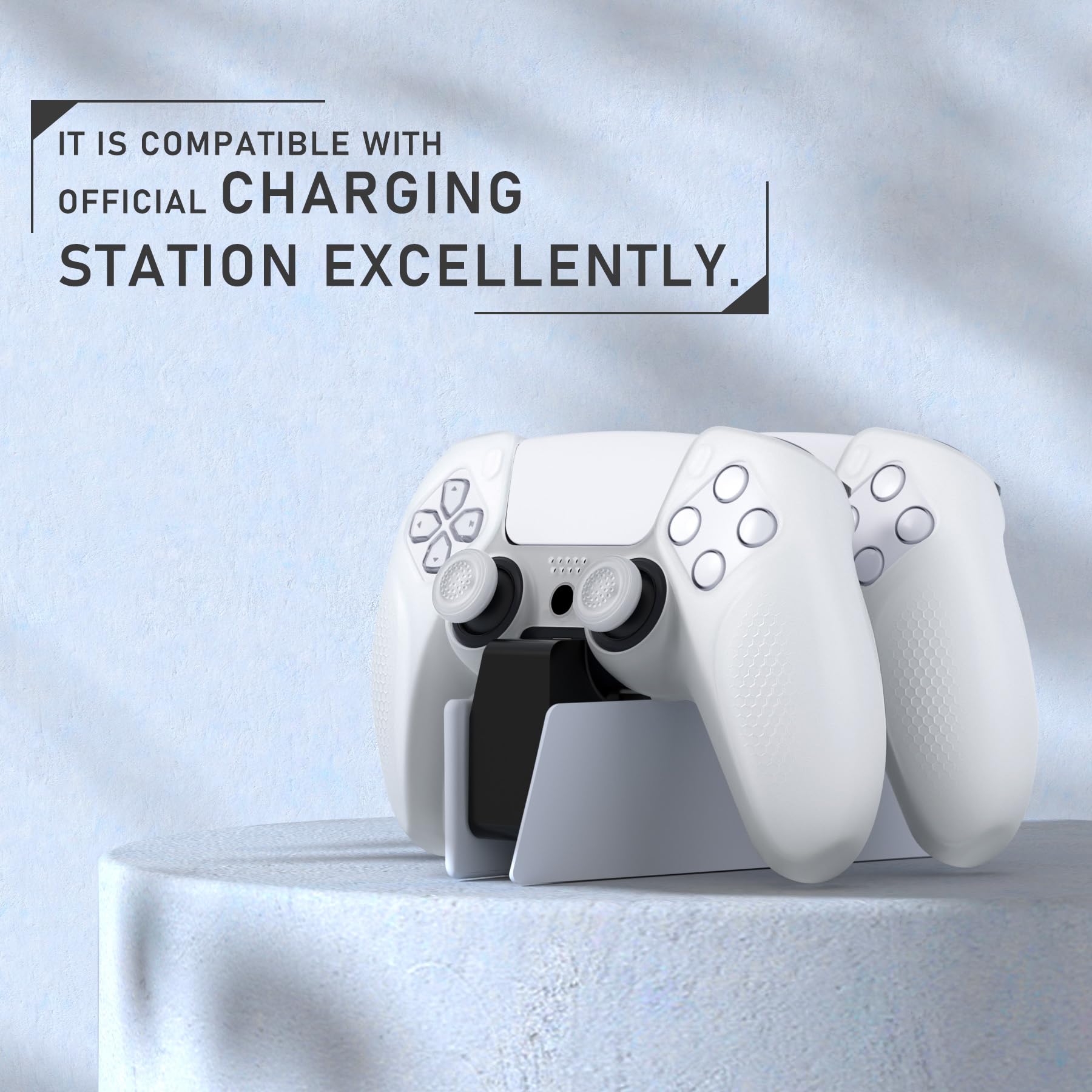 PlayVital Ergonomiczny Miękkie Gumowe Etui do ps5 Controller,Antypoślizgowa Silikonowa Ochraniacz z Nakładkami Joysticka do ps5 Stacja Ładująca-Świecący w Ciemności Zielony(Edycja Ninja)