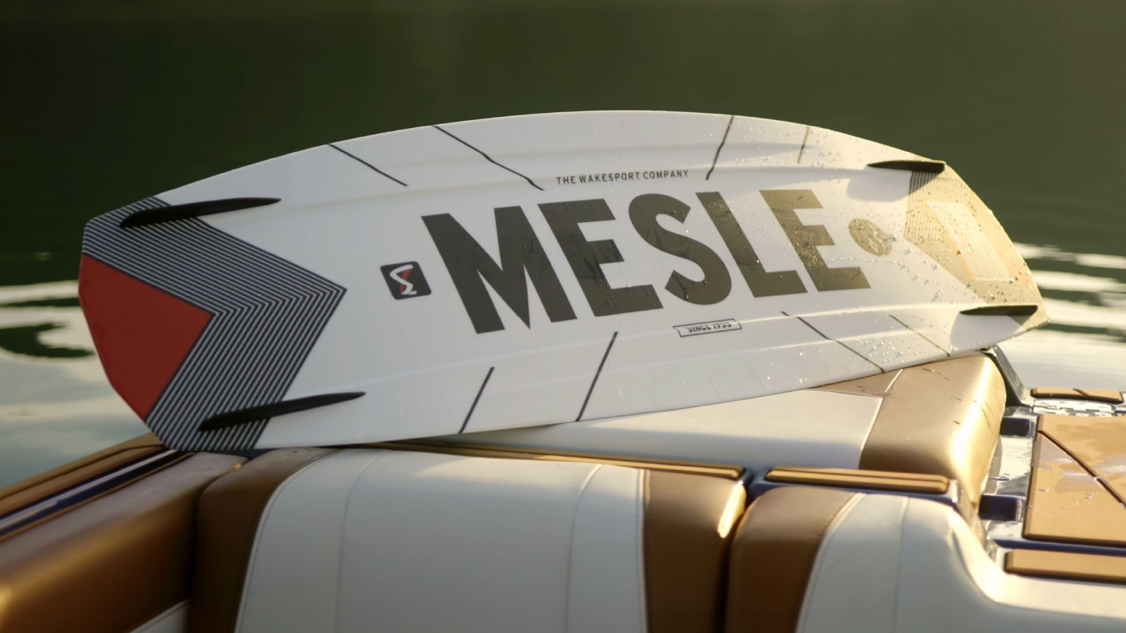 MESLE Wakeboard Set Pilot mit Core Bindung, Profi Wakeboard für Boot & Jet-Ski