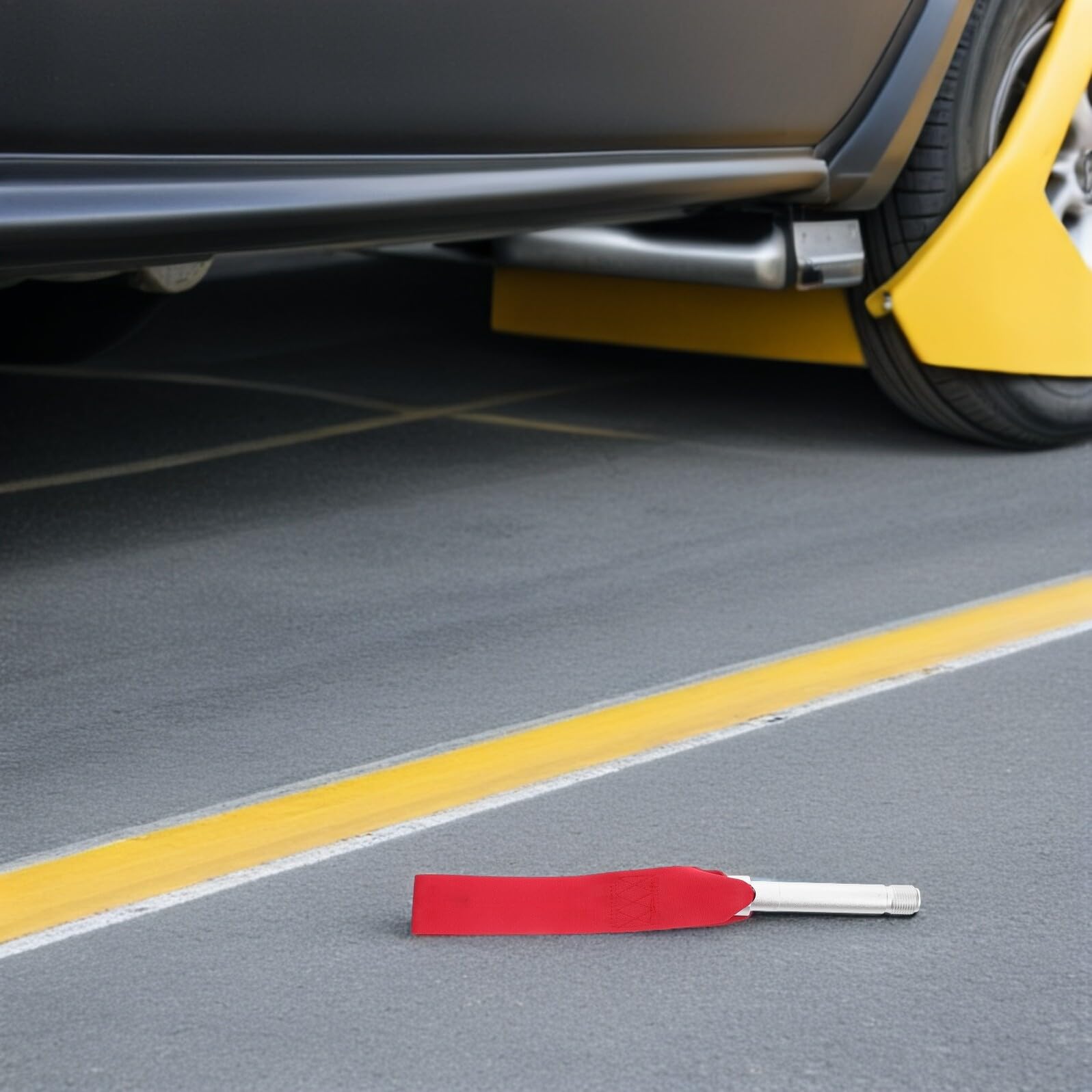 Hemobllo Correa de Remolque para Parachoques con Gancho de Alta Resistencia Montaje Rápido Compatible para Coches Deportivos y Vehículos Todoterreno Accesorios Seguros para Remolque