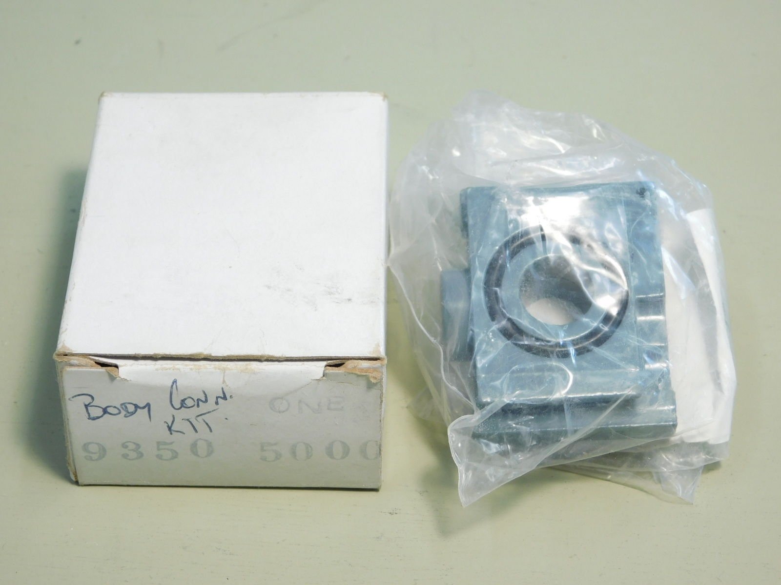 BRAND NEW - Schrader Bellows 9350-5000 Body Connector Kit