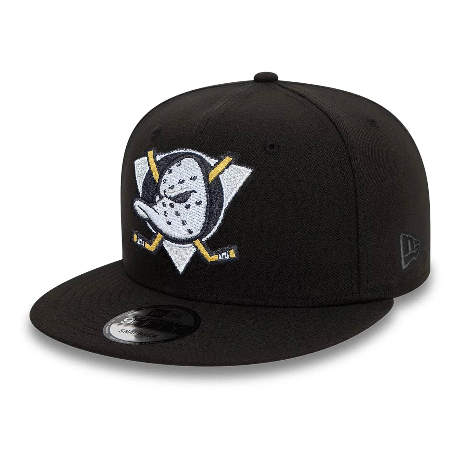 New Era Anaheim Ducks NHL Essential Black 9Fifty Adjustable Snapback Cap