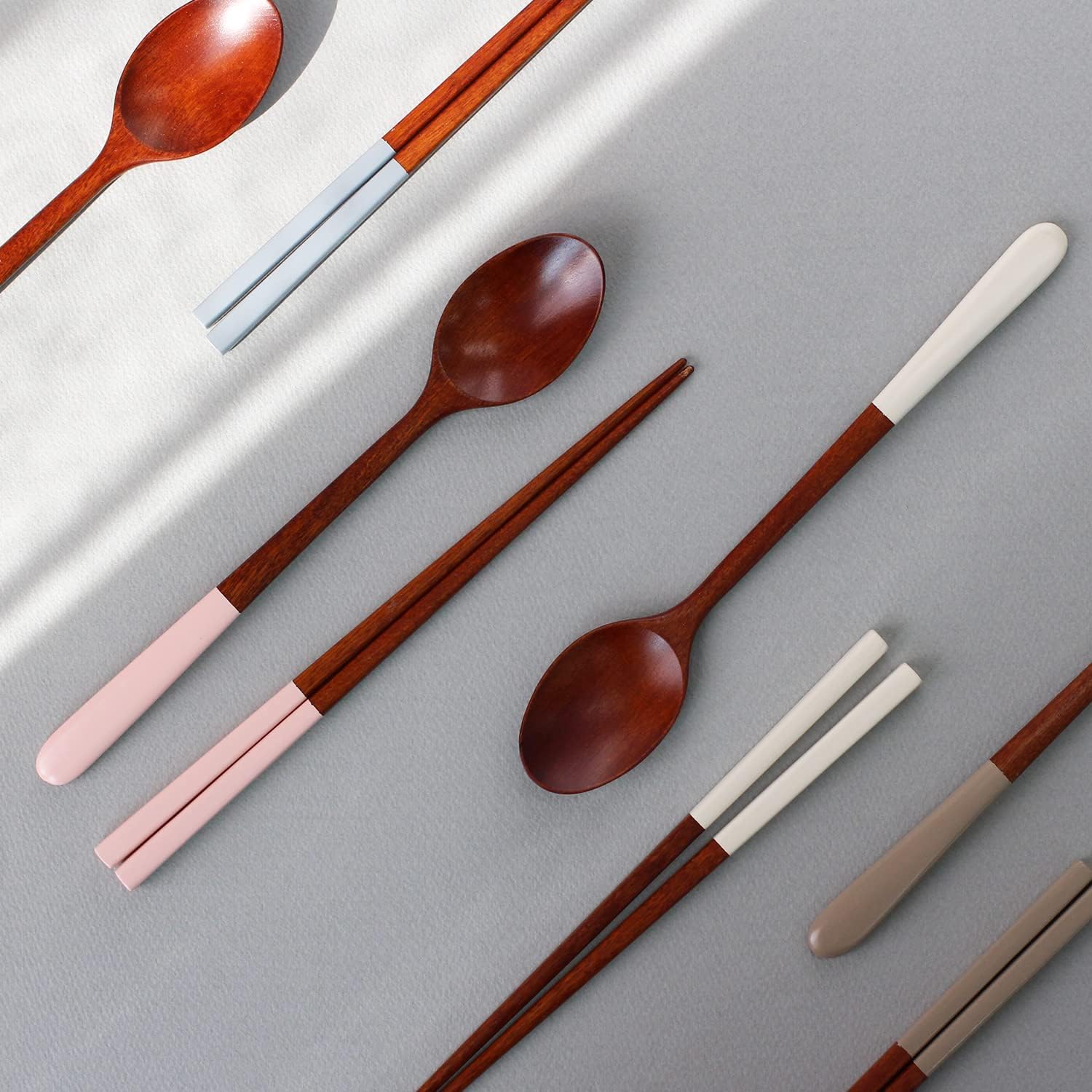 MANMUL sangjeom Korea Style Spoon and Chopsticks Set, 4 set lacquer Wooden Chopsticks Spoon (ivory)