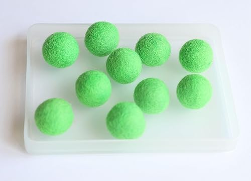 Wool Felt Pom Balls Green Craft Supplies for Garland Baby Montessori Cat Mobile Poms Project Bright 20mm Diameter Bulk Home Crafts Activity Mini