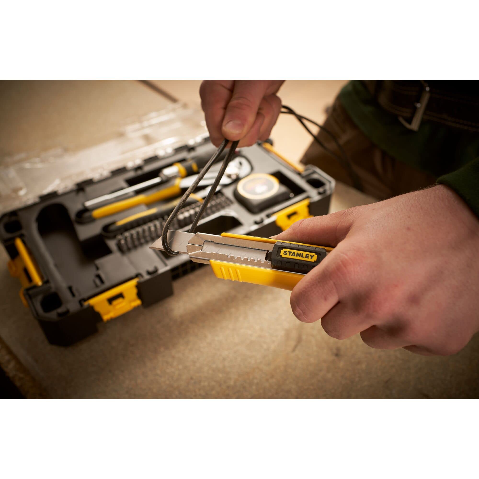 STANLEY Set herramienta manual mixto - 44 piezas