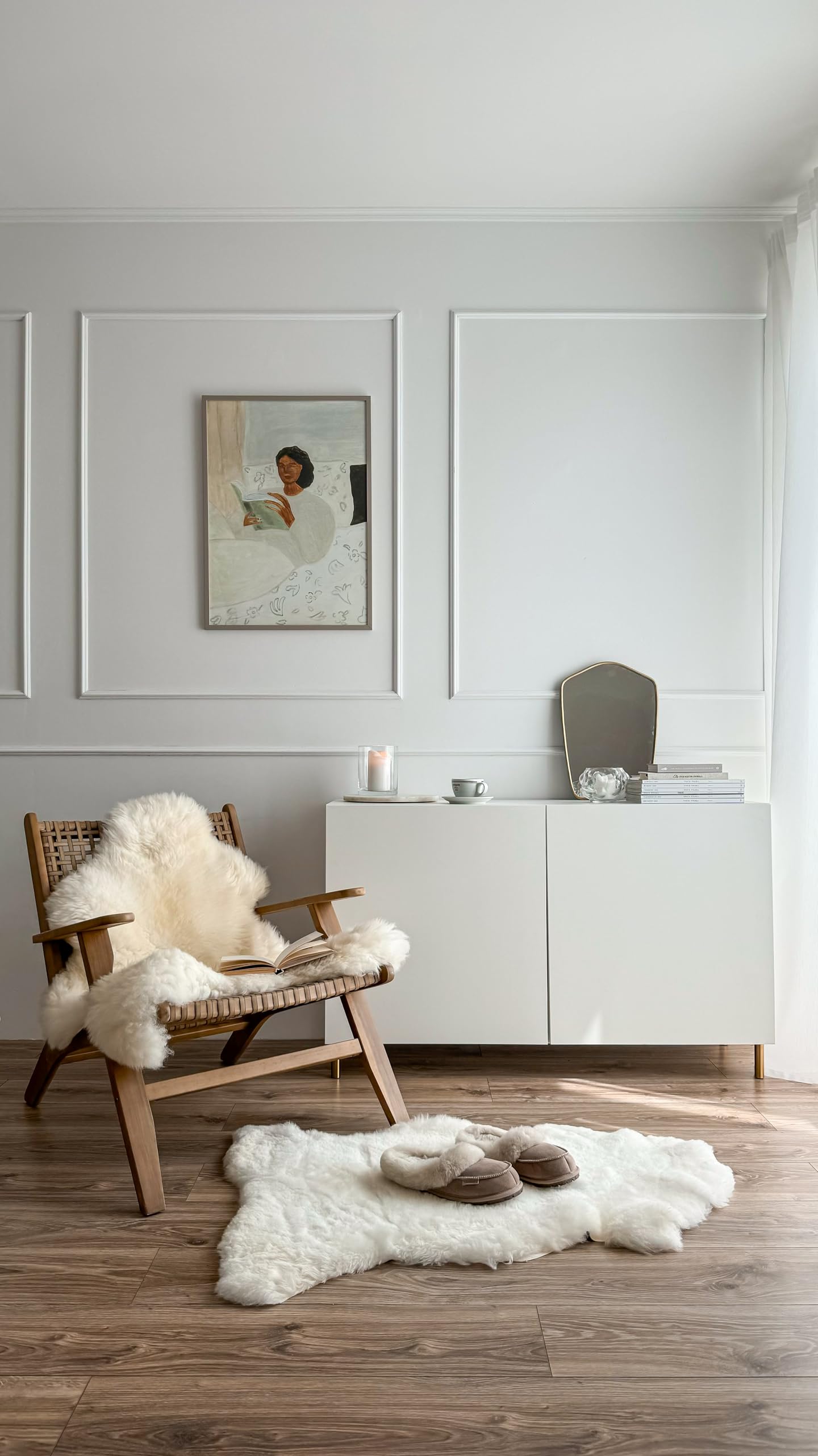 Vanuba - Tapis Naturel en véritable Peau de Mouton 110-120 cm (XL), Doux et Chaud pour séjour, Descente de lit ou Coin Cosy - Confort et décoration chaleureuse - Blanc