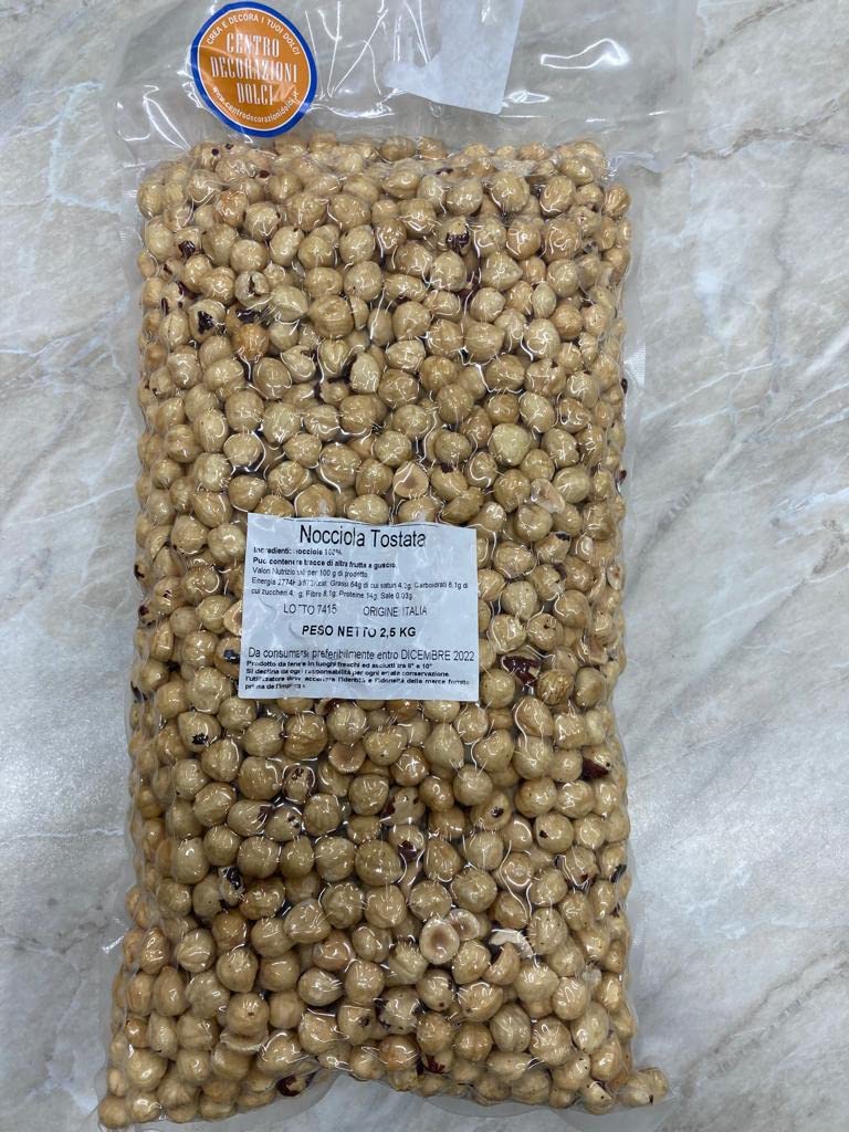 Nocciole intere tostate kg. 2,5 origine Italia -Centro Decorazioni Dolci-