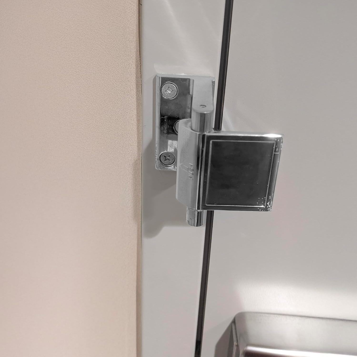 Prime-Line MP4936 Hotel Door Blocker/Door Stop in Chrome (Single Pack)