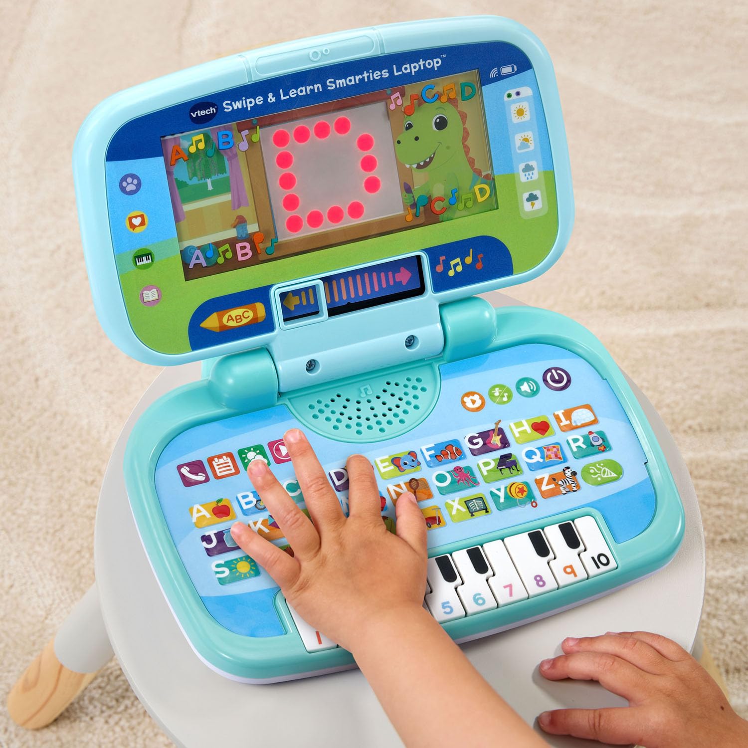 VTech Swipe and Learn Smarties Laptop, Blau
