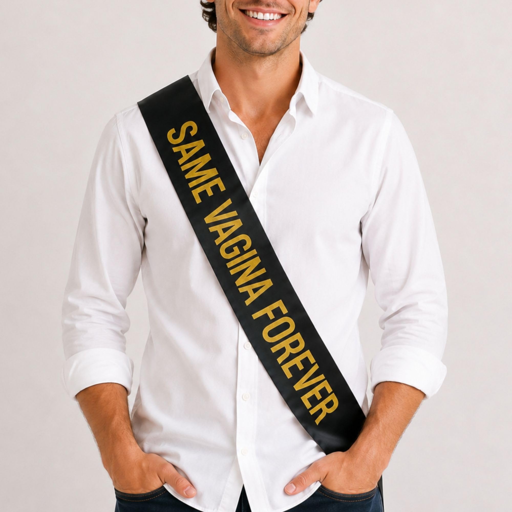 Aufblasbare Display Figur mit Bräutigam Schärpe - Junggesellenabschied Dekorationen - Bachelorette Party Dekor - Gag Geschenk - Neuheit Aufblasbare Figur 60 Zoll - Blondi Care