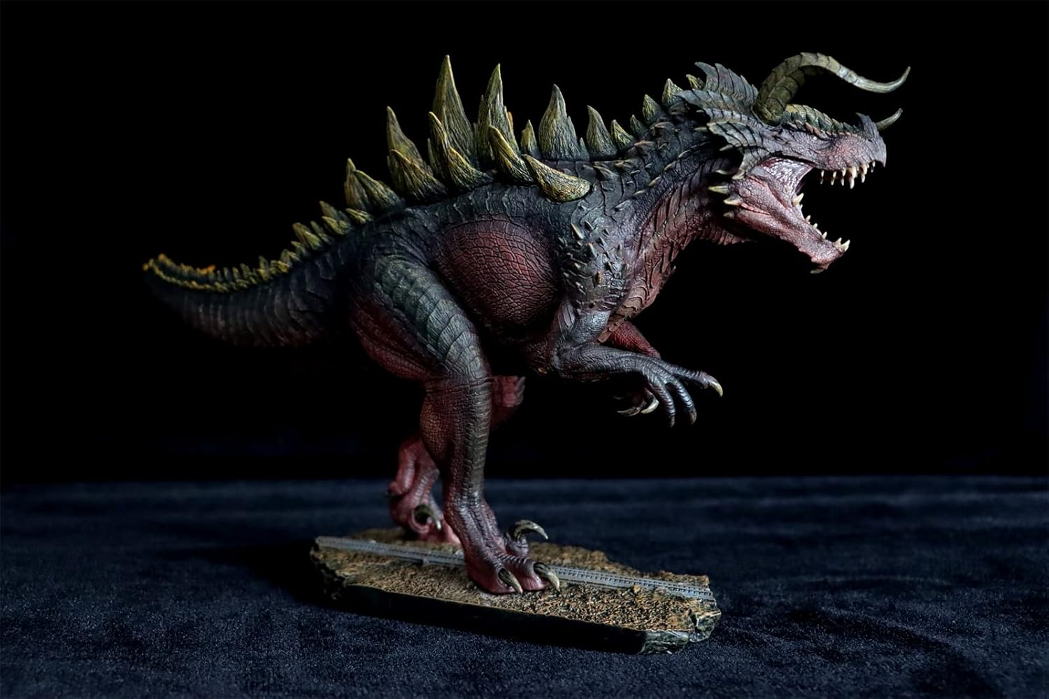 Nanmu Mordred Figure The King of Disaster Tyrannosaurus Rex Figure T-Rex Trex Dinosaur Model Realistic Animal PVC Collector Decoration Gift for Adult (172008DX(Red))