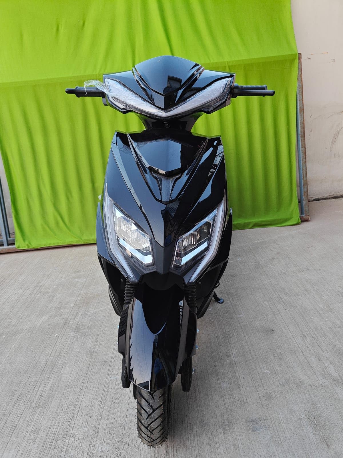 ULTRABIKES Roar Electric Scooter with 60V 42AH Lithium Ion Battery