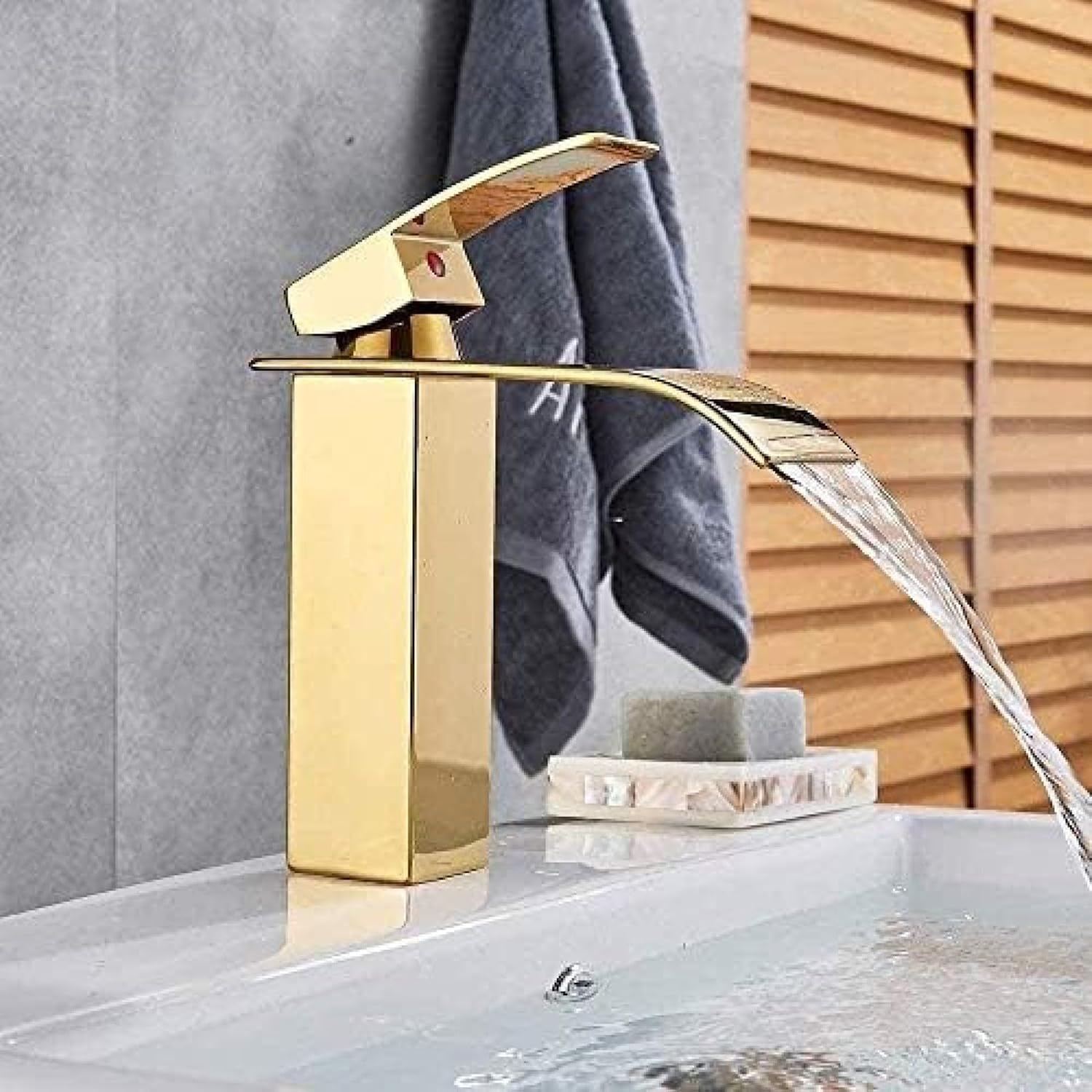Grifo de Cocina de Lujo Color Oro. Grifo Mezclador Moderno para Lavabo con Monomando para Agua fría y Caliente. Fregadero Elegante para Uso doméstico y Comercial.