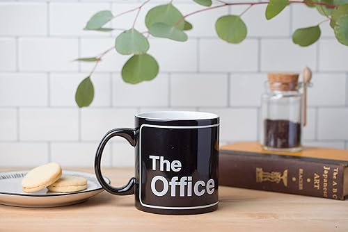 Miniatura 7 de Silver Buffalo The Office Title Sign Taza de cerámica, 20 onzas