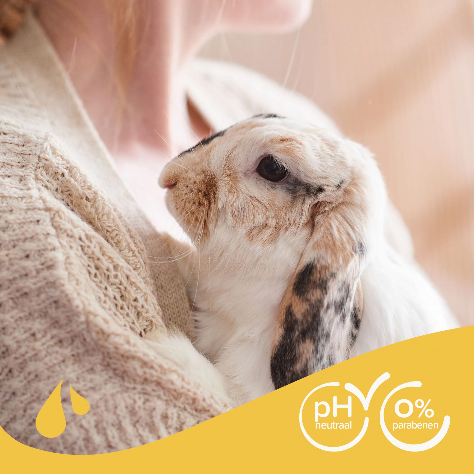 BEAPHAR – Shampooing Essentiel pour Lapin, Cochon d'Inde et Petits Rongeurs – Extra-Doux – Contient Camomille et Aloe Vera – sans parabène ni Silicone – pH Neutre – Produit Vegan – 250 ML