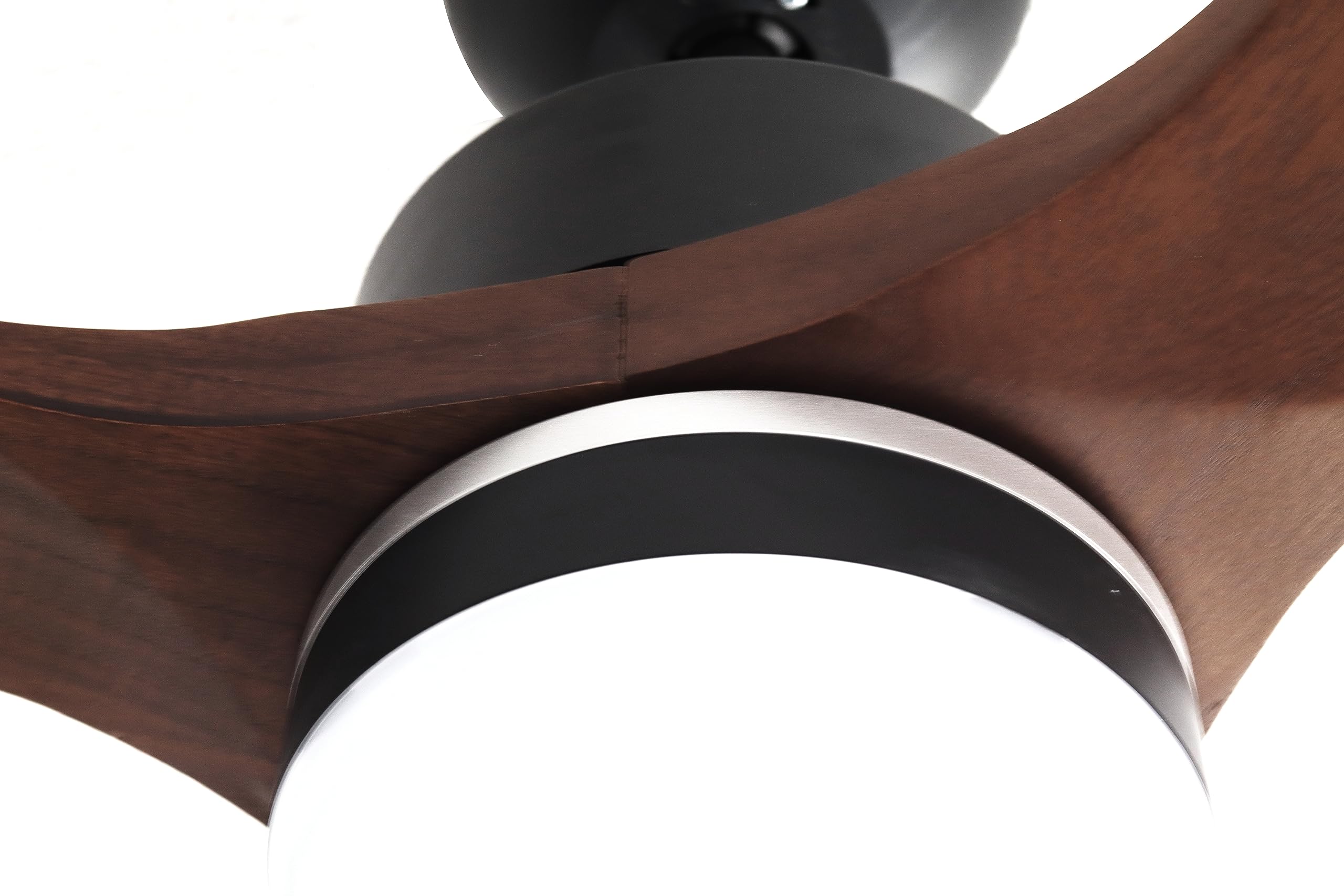 Pepeo Ventilateur de plafond à basse consommation Notos 132 cm avec éclairage LED et télécommande