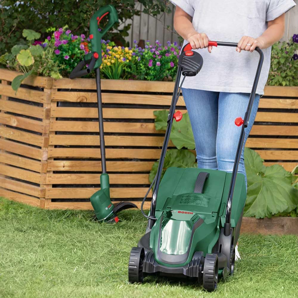 Bosch Cortacésped inalámbrico EasyMower 18V-32-200 (1 batería de 4,0 Ah, sistema de 18 voltios, ancho de corte: 32 cm, en embalaje de caja)
