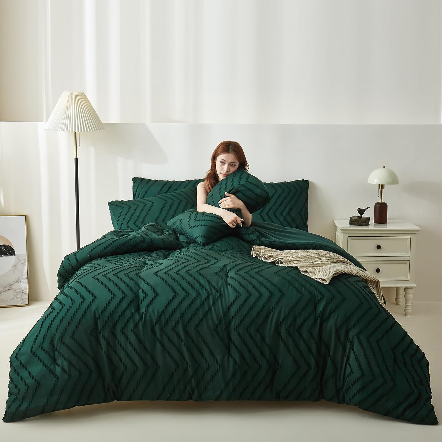 Tufted Boho King Size Comforter Set, Emerald Green Bohemian Farmhouse Bedding Set, 3 Pieces All Season Soft Microfiber Comforter & Pillow Cases for Women Girls Teens - Image 2