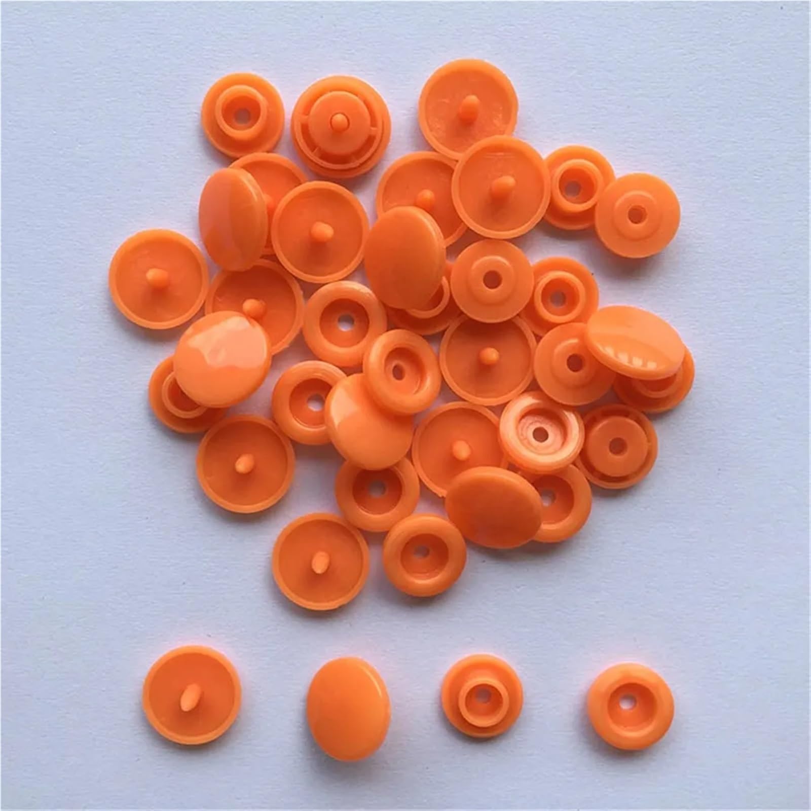 T5 Plastikowe zatrzaski 580 zestaw Zatrzaski z żywicy do ubrań dla dzieci Śliniaki Pieluchy Szycie odzieży(Zi mei)