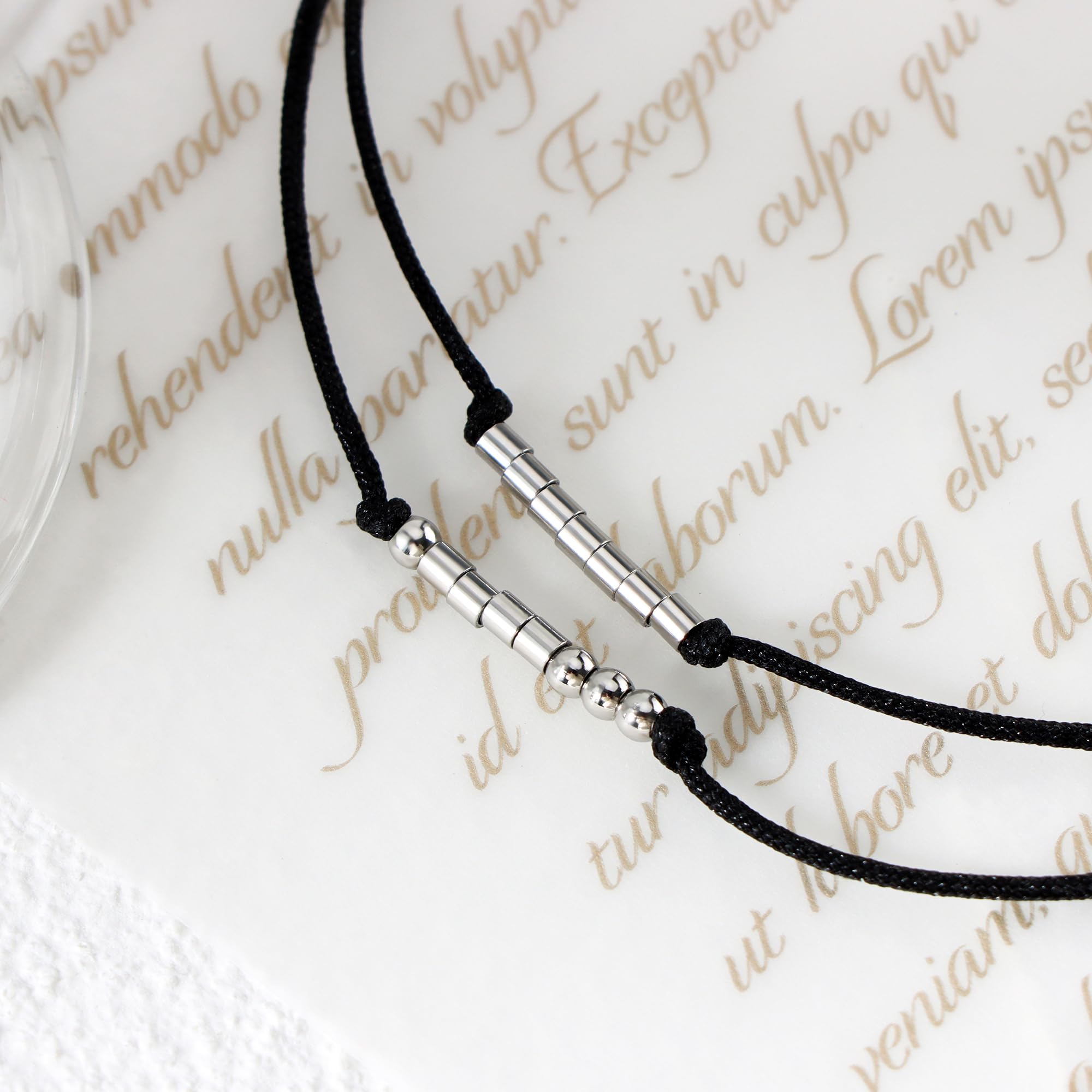 Ldurian Morse Code Bracelet, Dad Mom Brother Sister Daughter Son Friend Morse Code Bracelets, Adjustable String Matching Beads Secret Message Jewelry