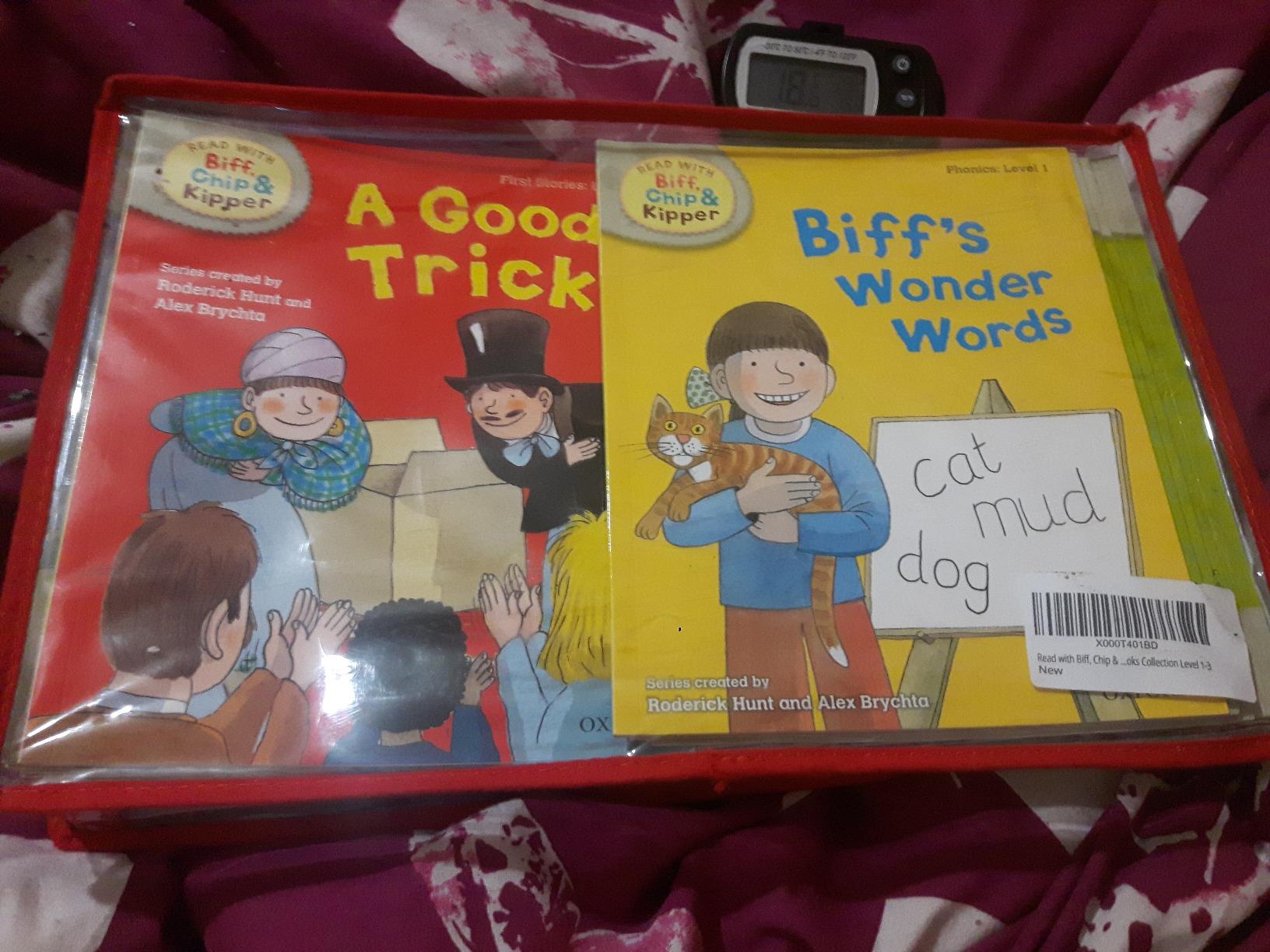 Read with Biff, Chip & Kipper Set Phonics and First Stories 33 Books ...