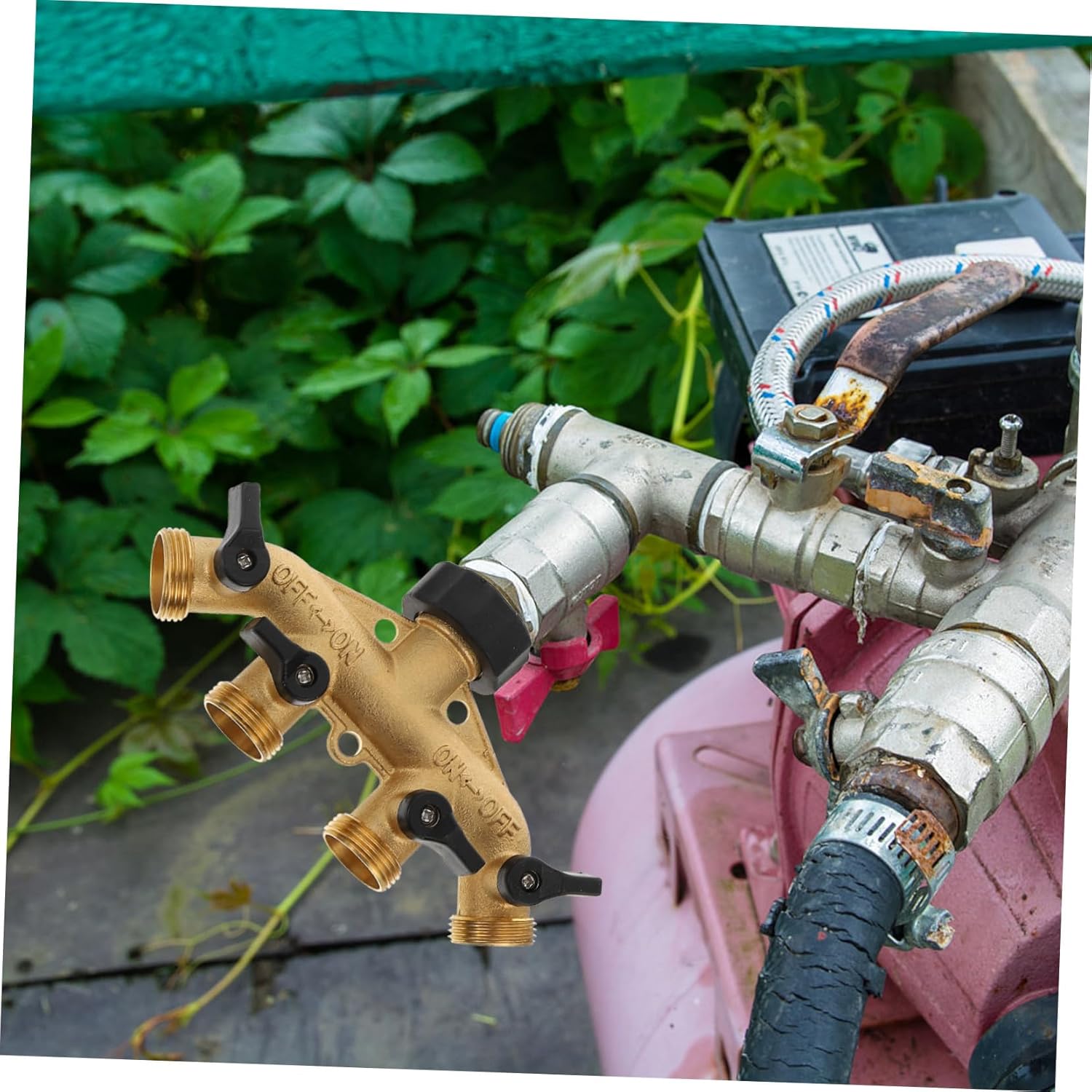 Brass Garden Hose Splitter Connector with Individual Shut-off Valves Hose Adapter Joint for Outdoor Irrigation and Landscape Watering