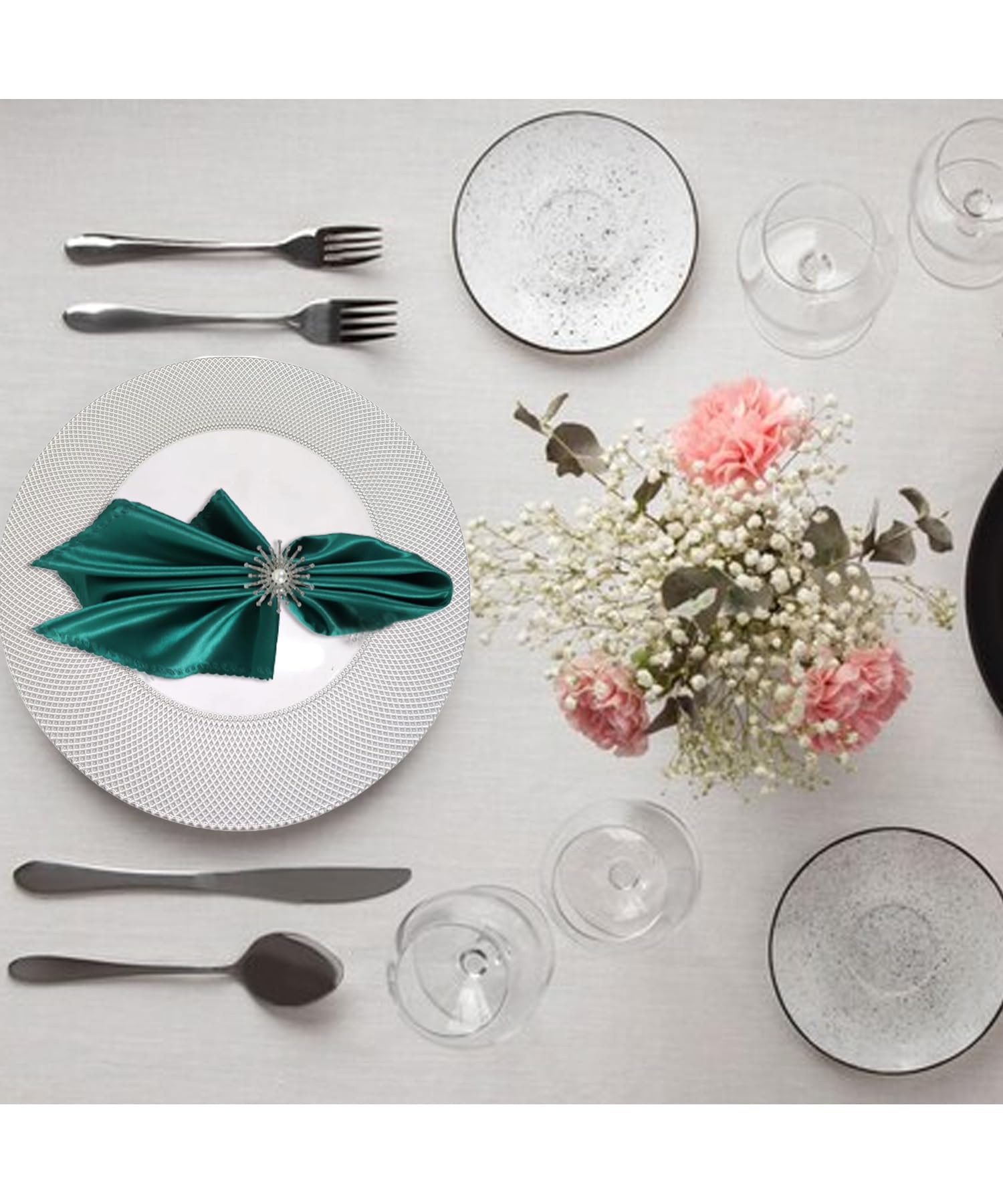 Event Decor Shop Set di 12 eleganti piatti piani argentati con motivo a scacchi, con anelli portatovaglioli, 33 cm, in vetro, per matrimoni, feste ed eventi speciali, decorazione da tavola