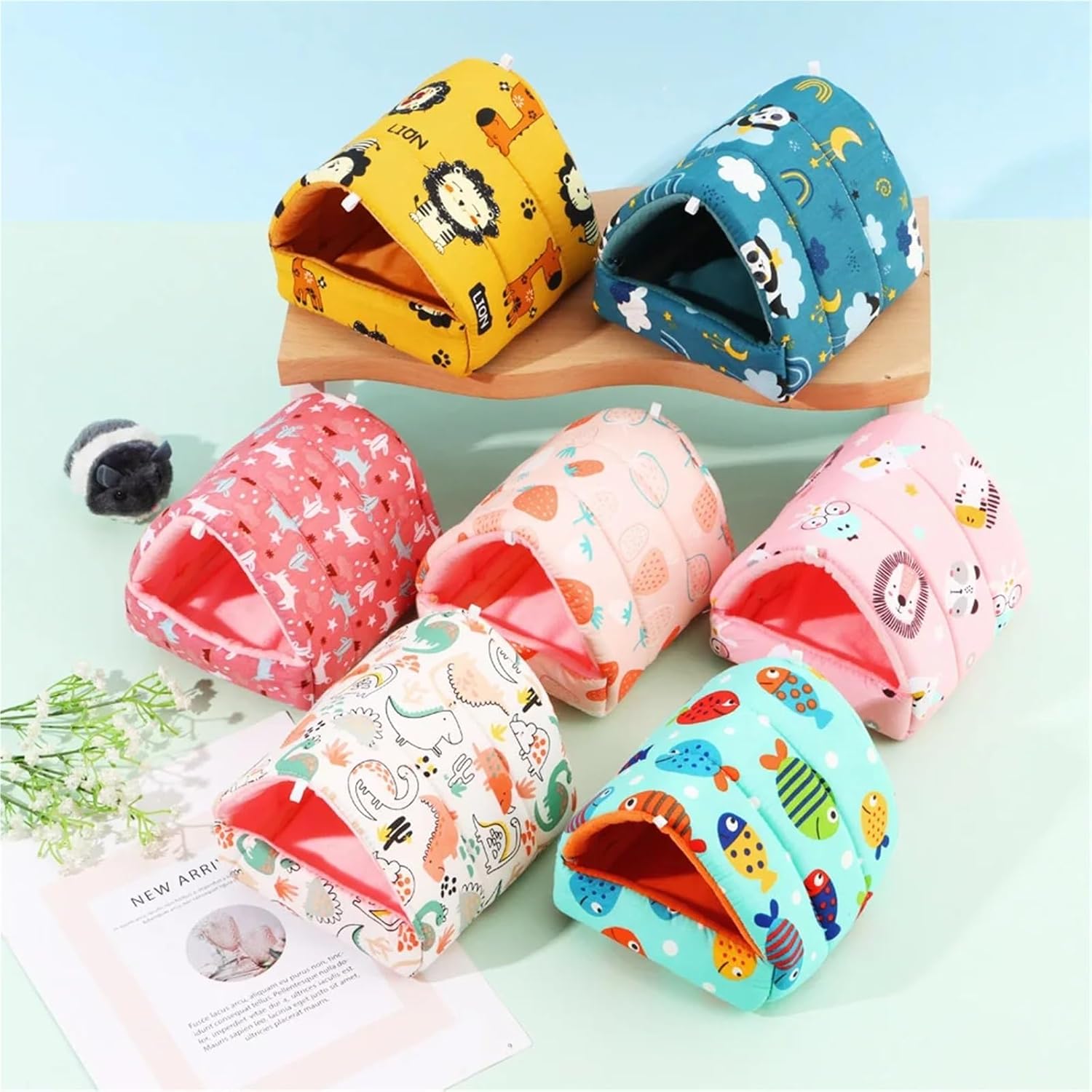 Guinea Pig Bed Winter Cute Cartoon Rabbit Squirrel Mini Cage Guinea Pig Nest Small Animal Mice Rat Pet Sleeping Bed Hamster House Warm Soft Mat(C-2,Small)