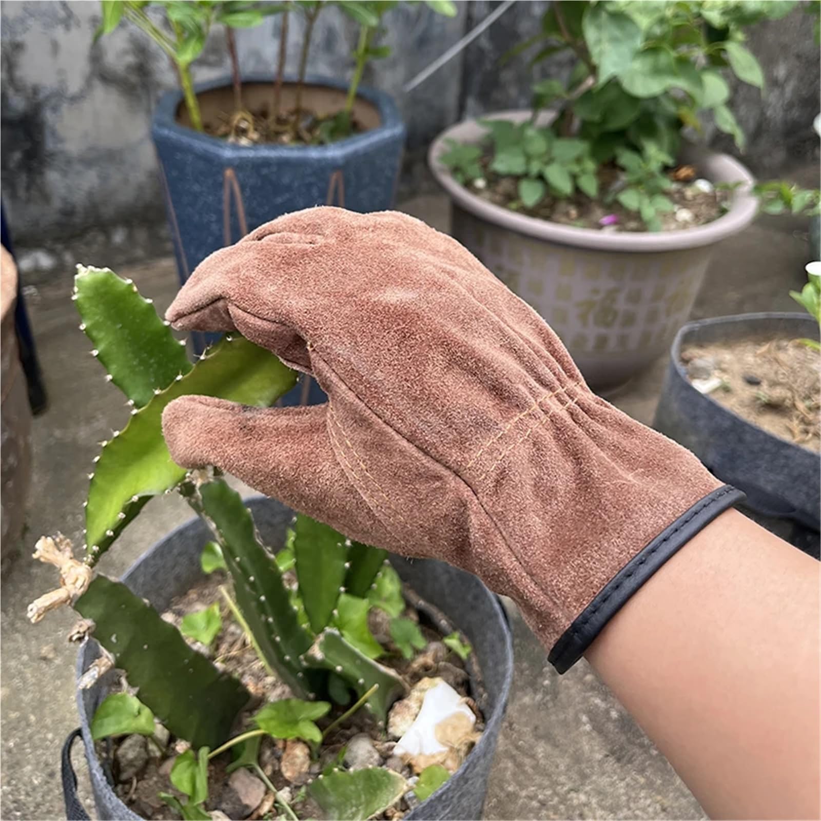 Compatible con guantes protectores for exteriores de piel de vaca con aislamiento térmico, anticortes, antiespinas, for acampar, montañismo, jardinería, poda, soldadura(M)