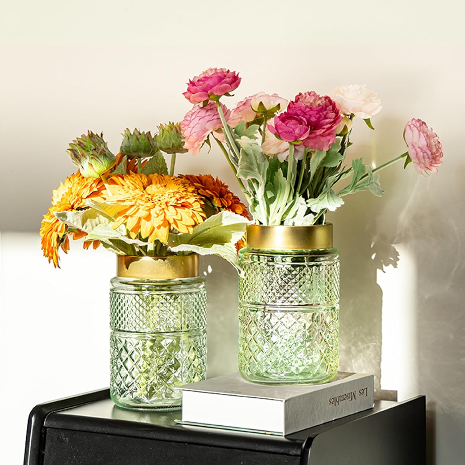 2-Pack Flower Vase Glass, 7.6 inch Green Fluted Vase with Golden Metal Top,Stylish Decorative for Tabletop Centerpiece, Kitchen,Living Room,Bedroom,Bathroom,Office