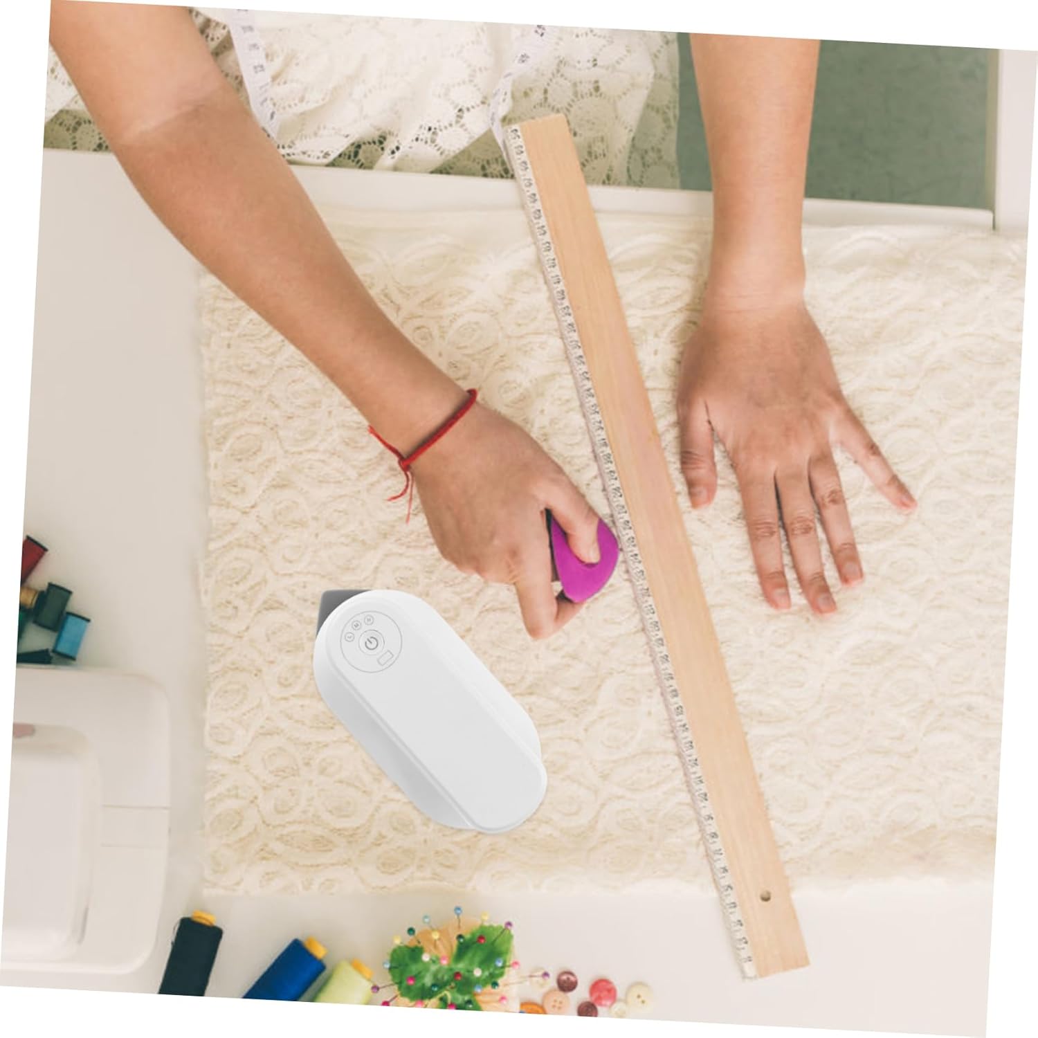 1set Portable Handheld Electric Iron Mini Steam Iron for Travel Home Dorm Use Lightweight Clothes Wrinkle Remover Design