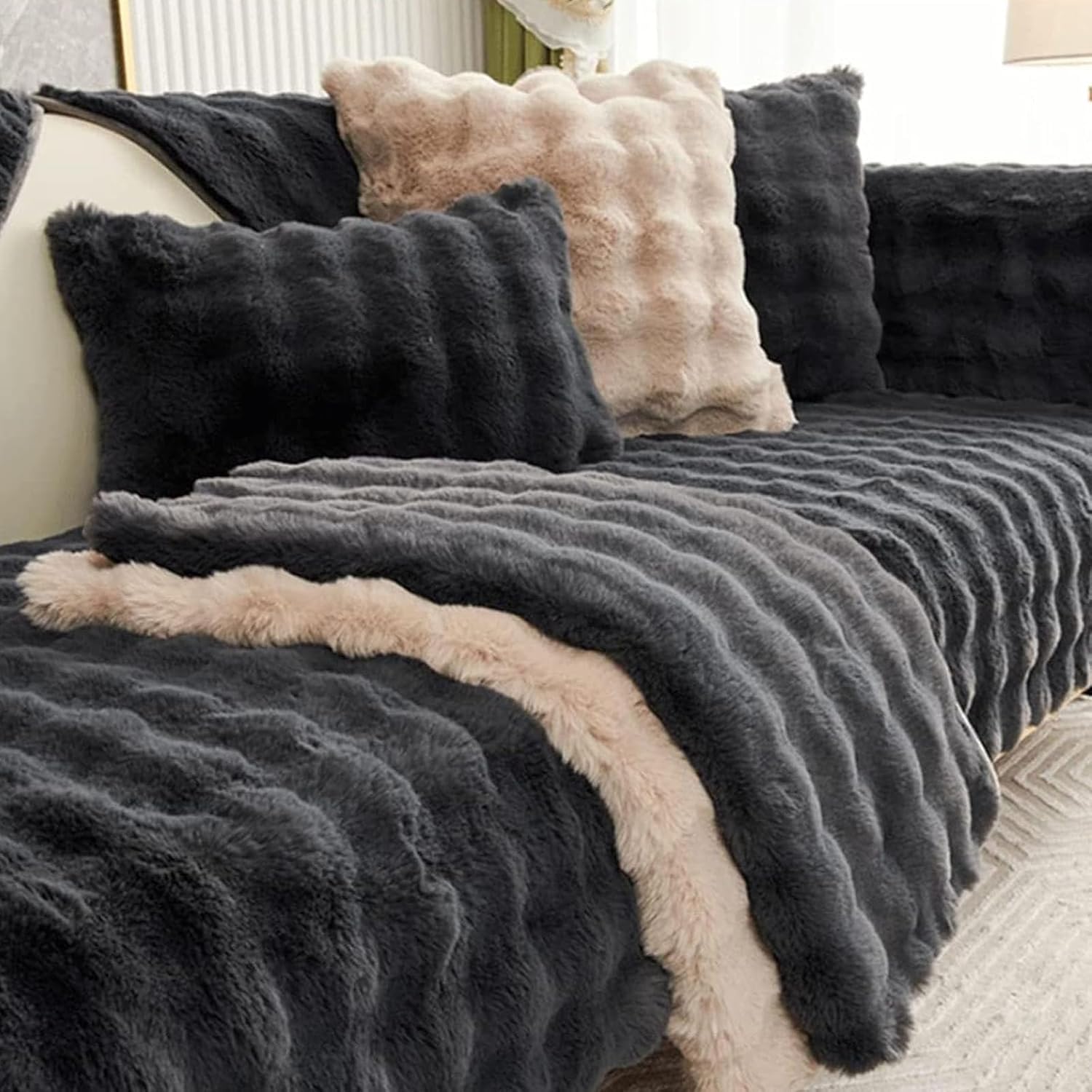 Housse de canapé antidérapante et lavable en peluche de lapin douce