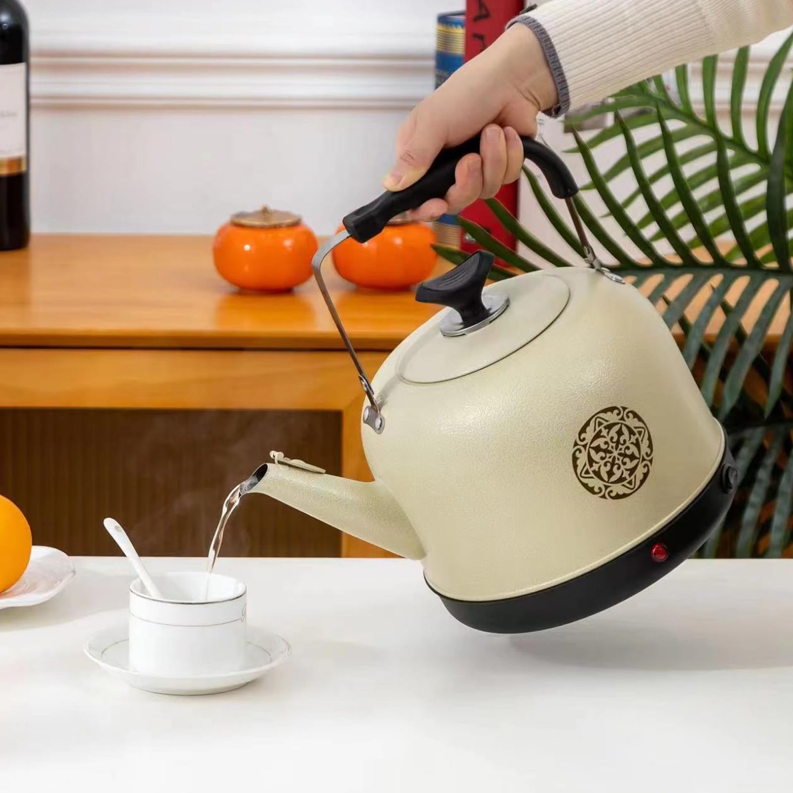 Kettle elektryczny, 1500 W | Gotuj ochronę suchą i automatyczne wyłączenie | 5L Szybki gotowanie dzban na herbatę lub kawę gorącej wody | Podstawa obrotowaBeige,5L